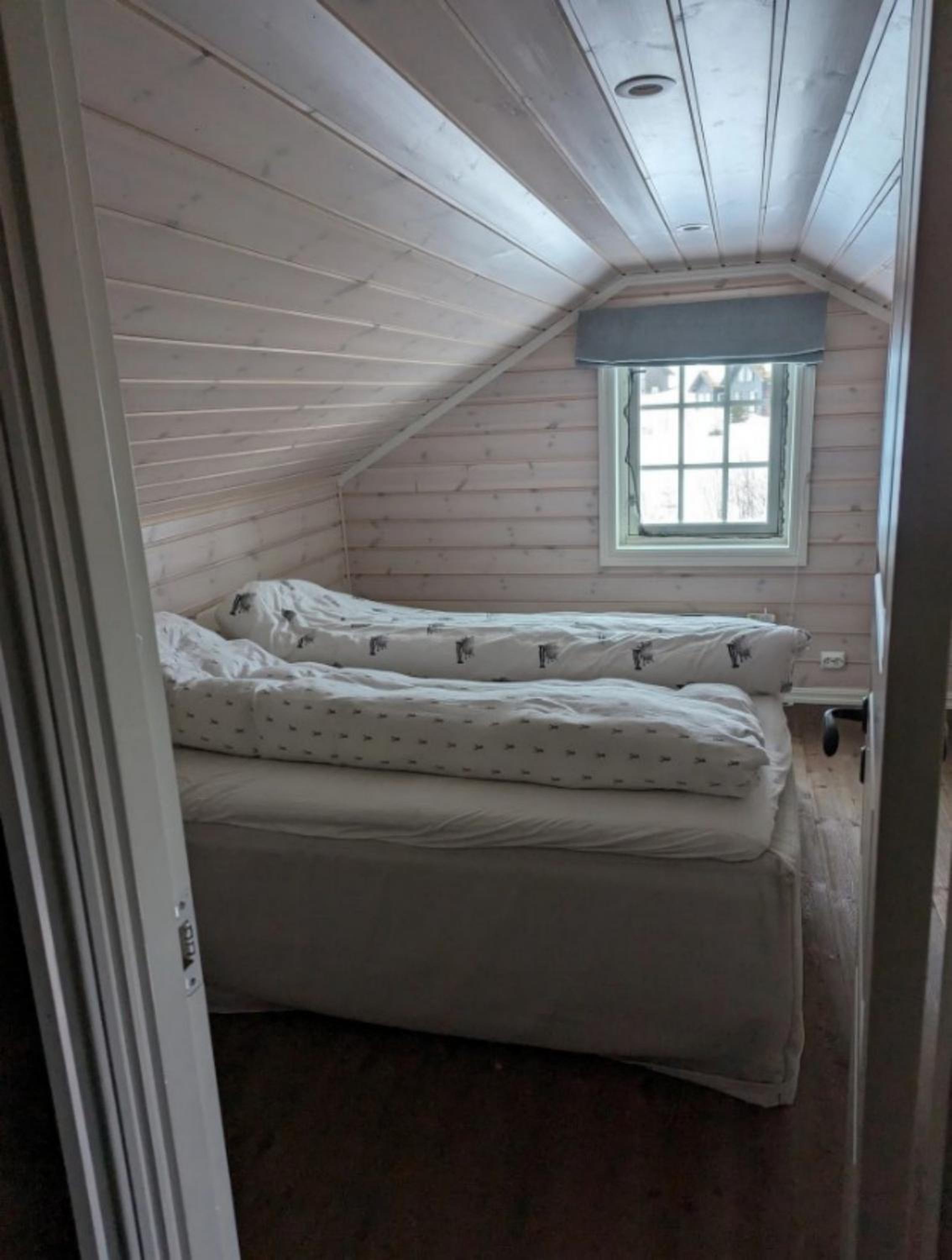Four-Bedroom House photo 3