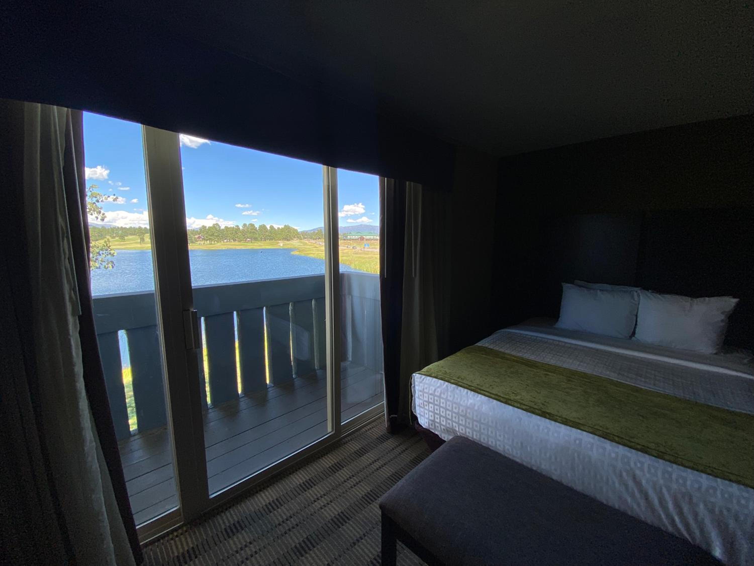 Suite with Lake View photo 2