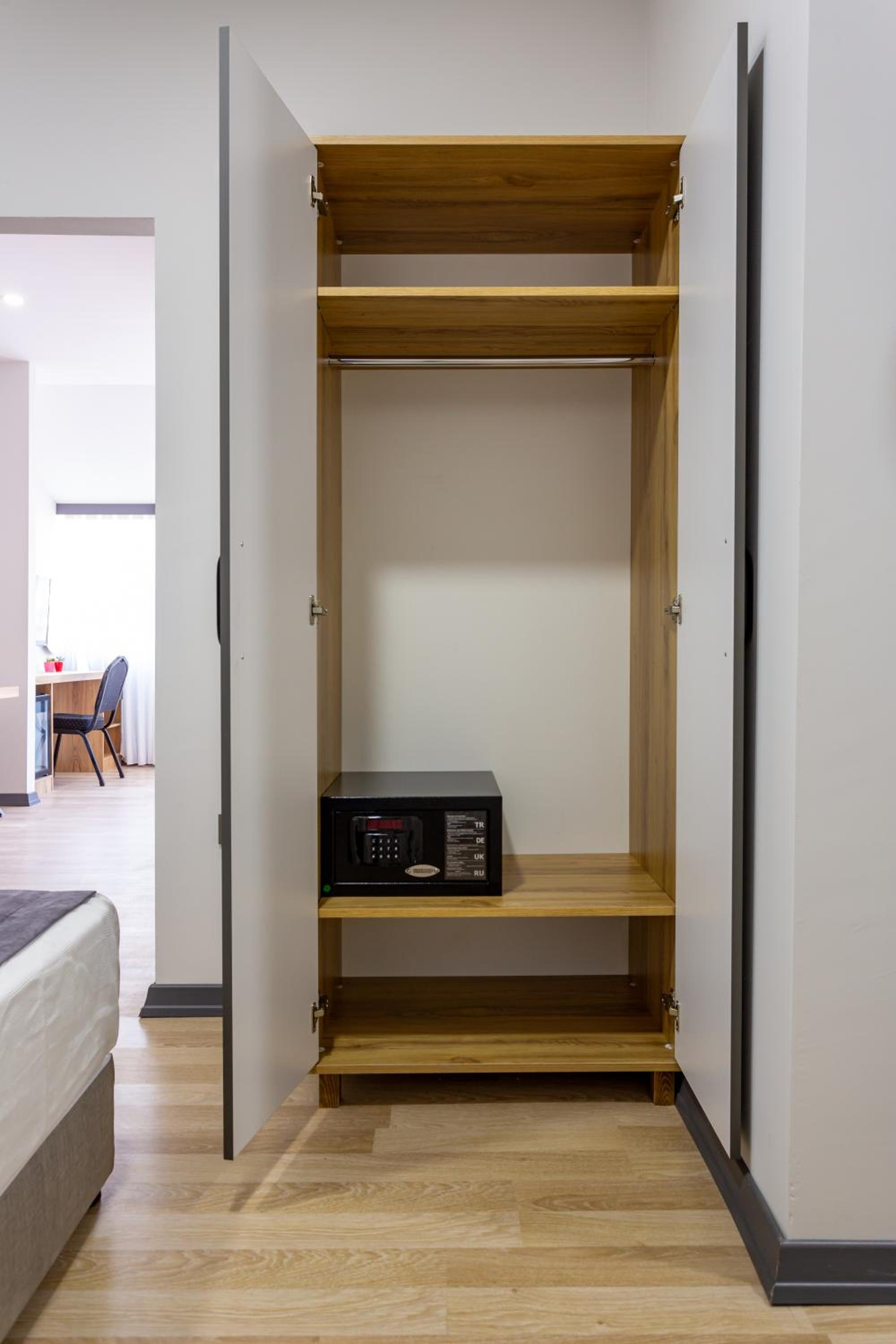 Budget Single Room photo 2