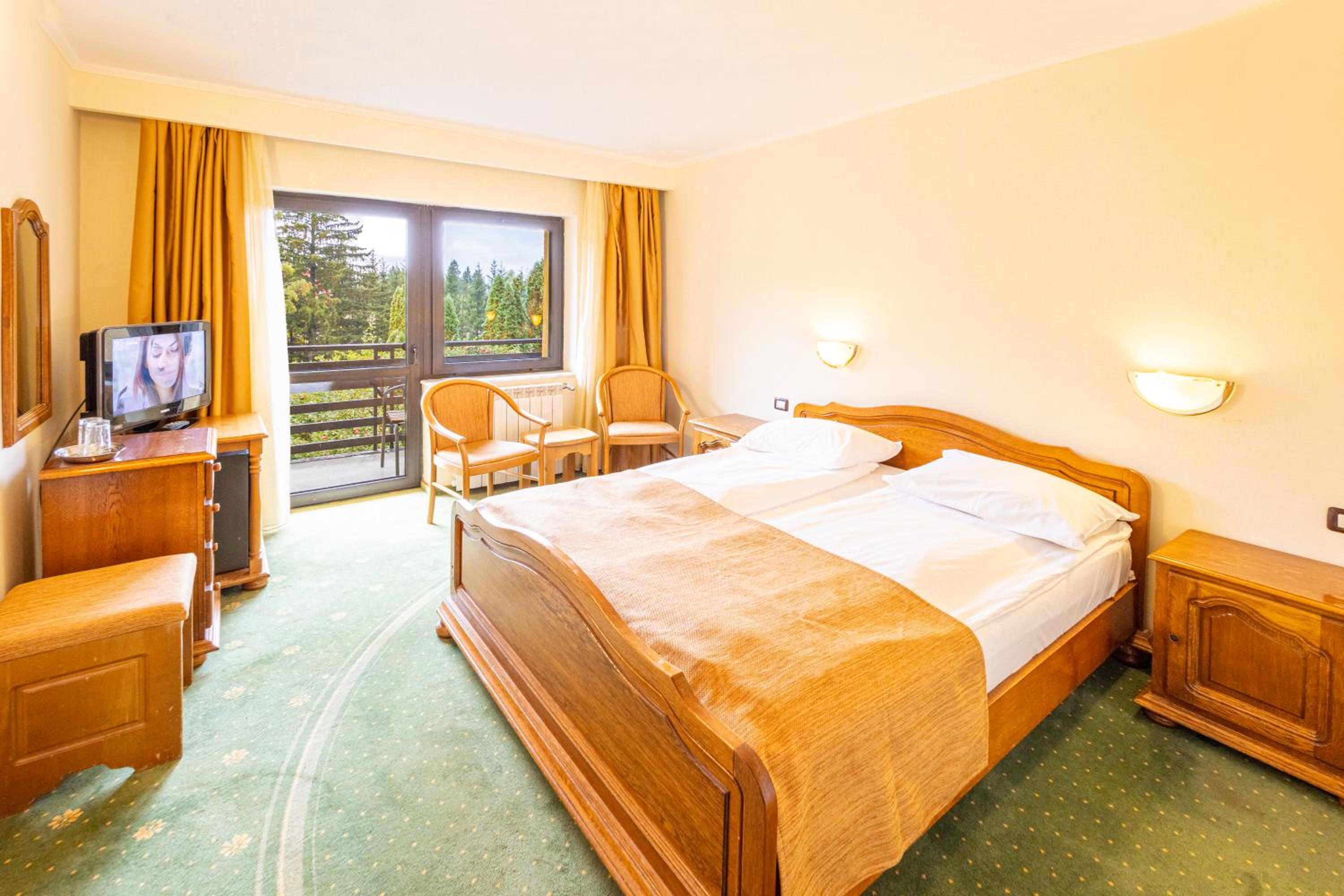 Standard Double Room with Jacuzzi Access photo 1