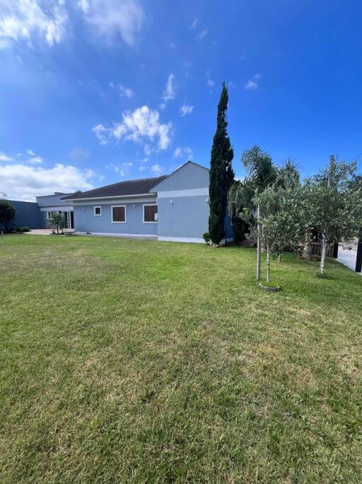 Three-Bedroom House photo 3