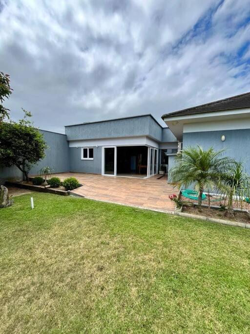 Three-Bedroom House photo 2
