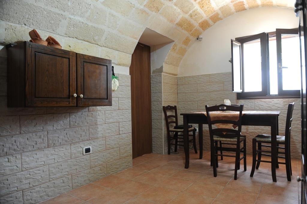 Two-Bedroom House photo 3