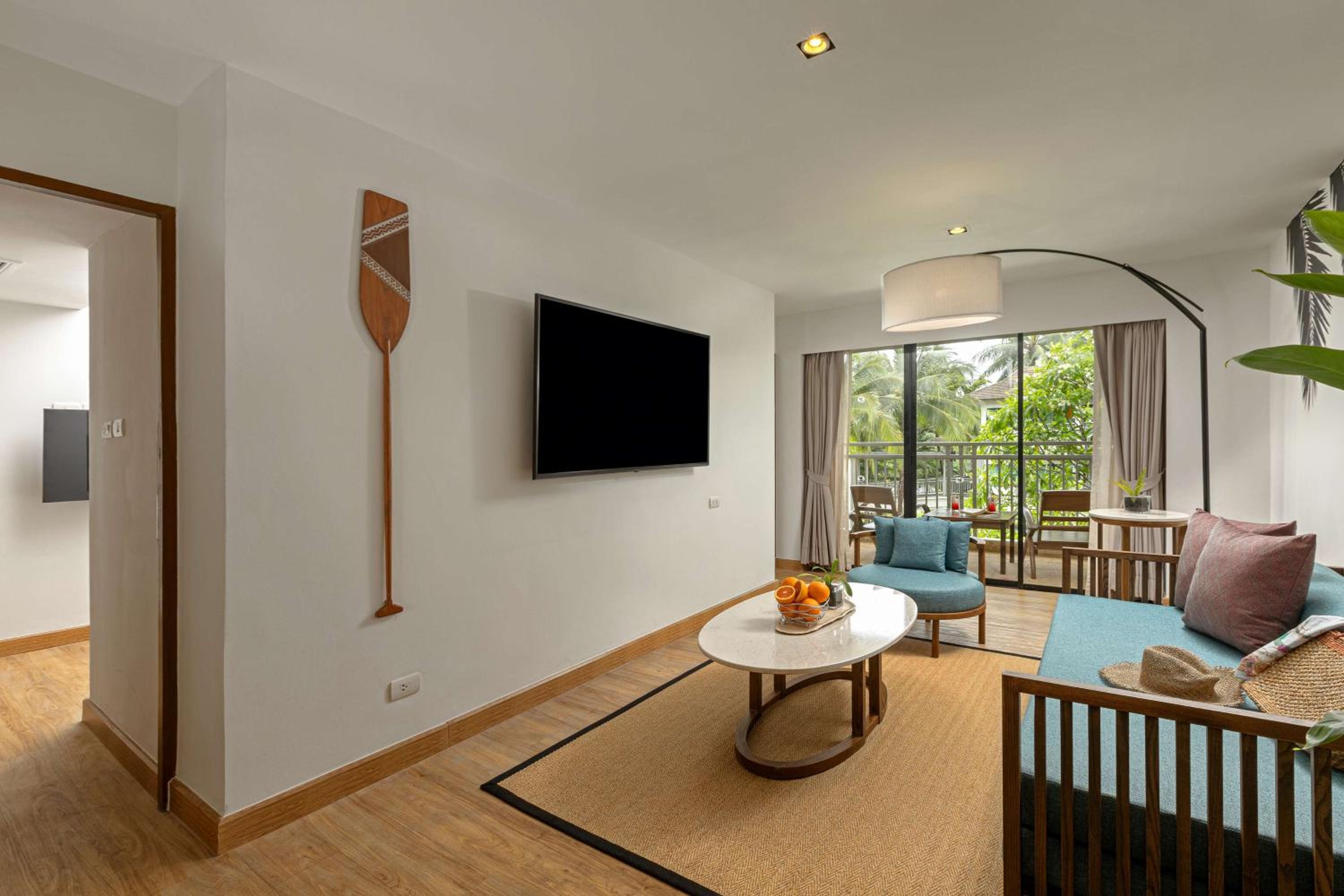 Deluxe Garden Suite 1 King - Photo 21