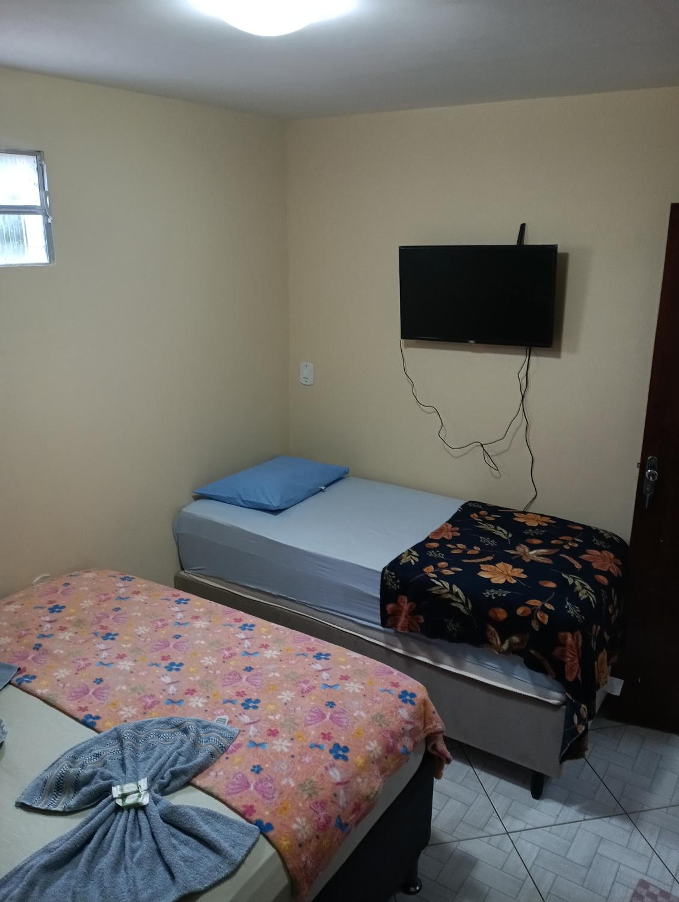 Basic Triple Room