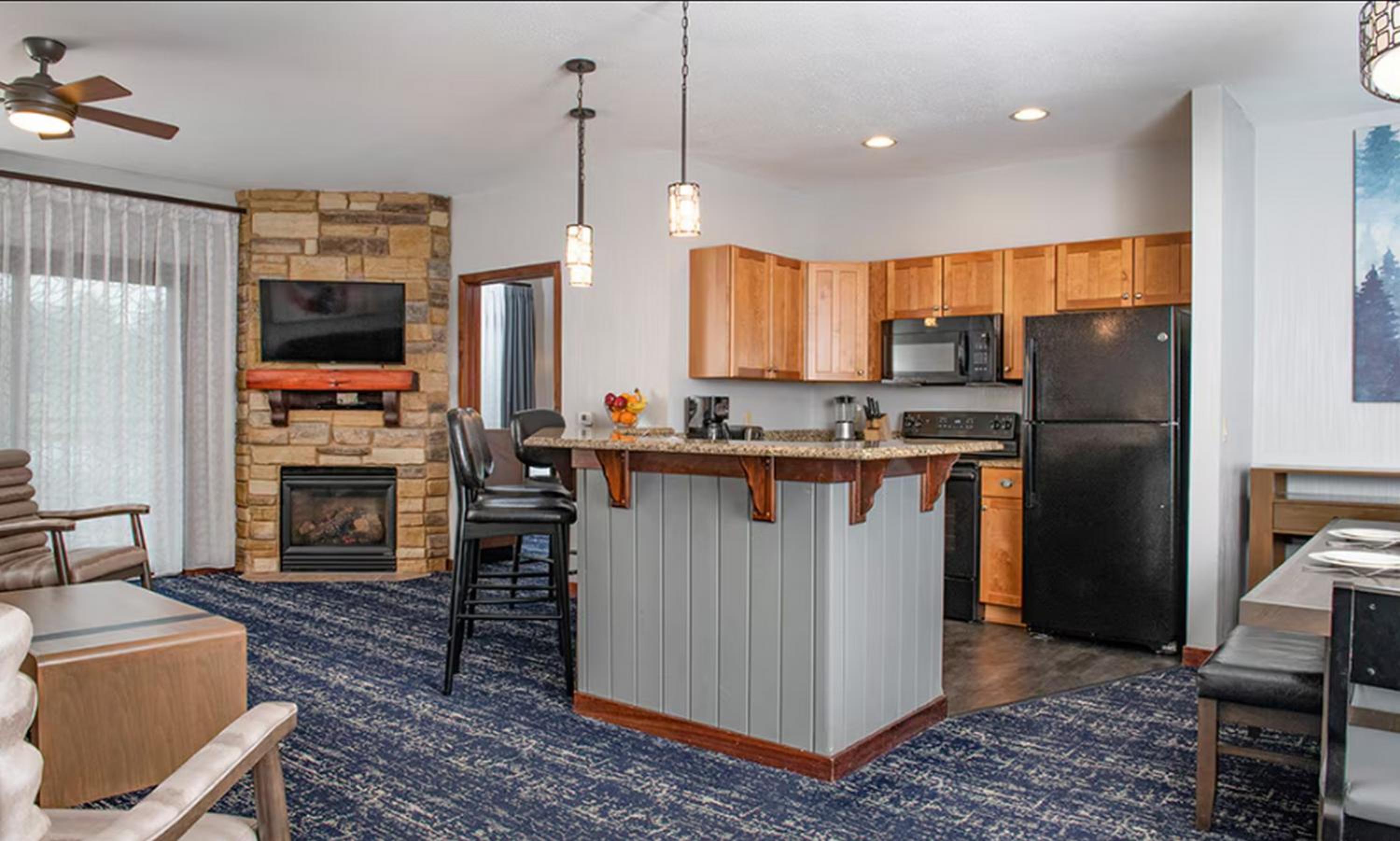 Three-Bedroom Apartment Suite photo 2