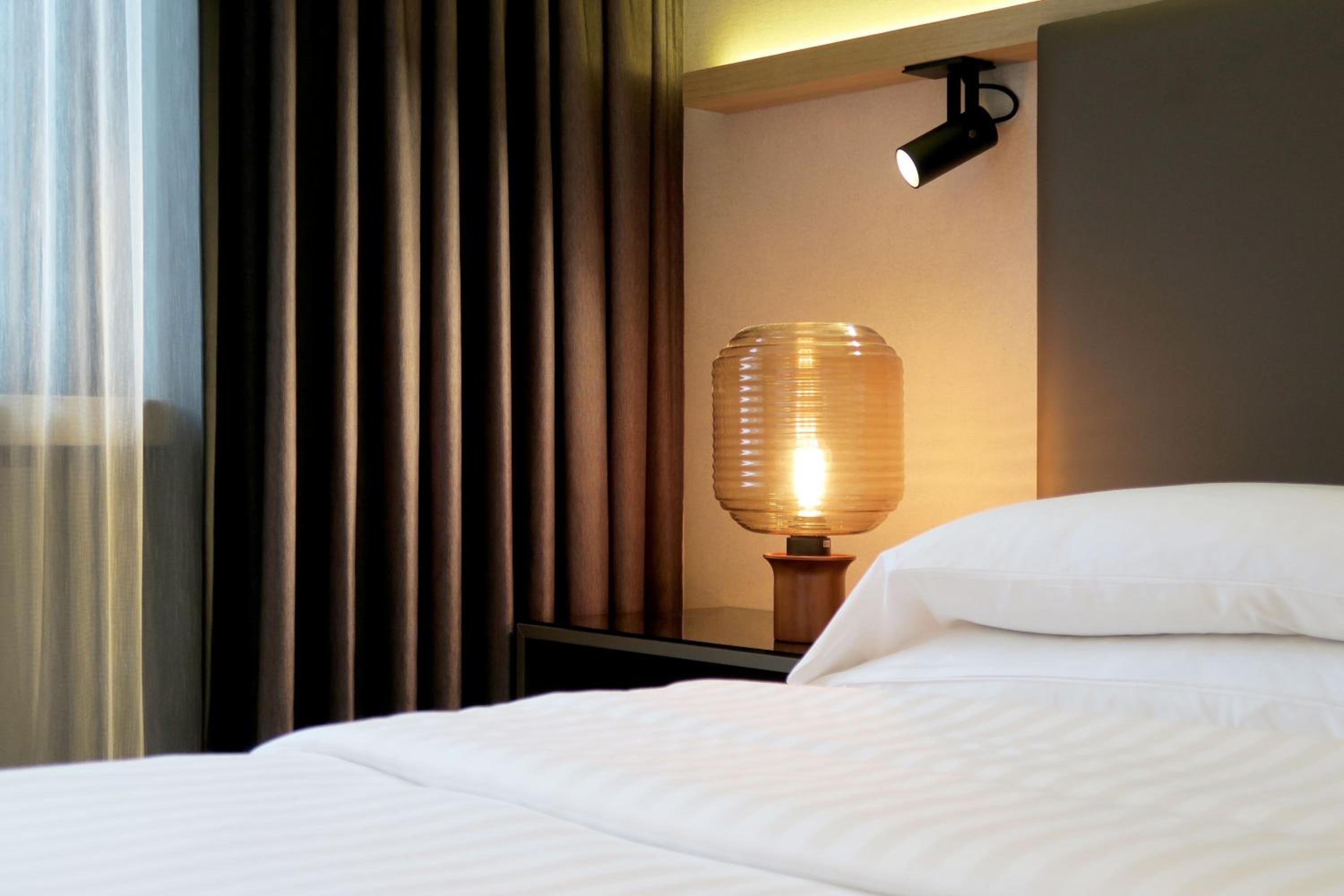 Familienzimmer, 1 Kingsize-Bett oder 2 Einzelbetten Familienzimmer, 1 Kingsize-Bett oder 2 Einzelbetten