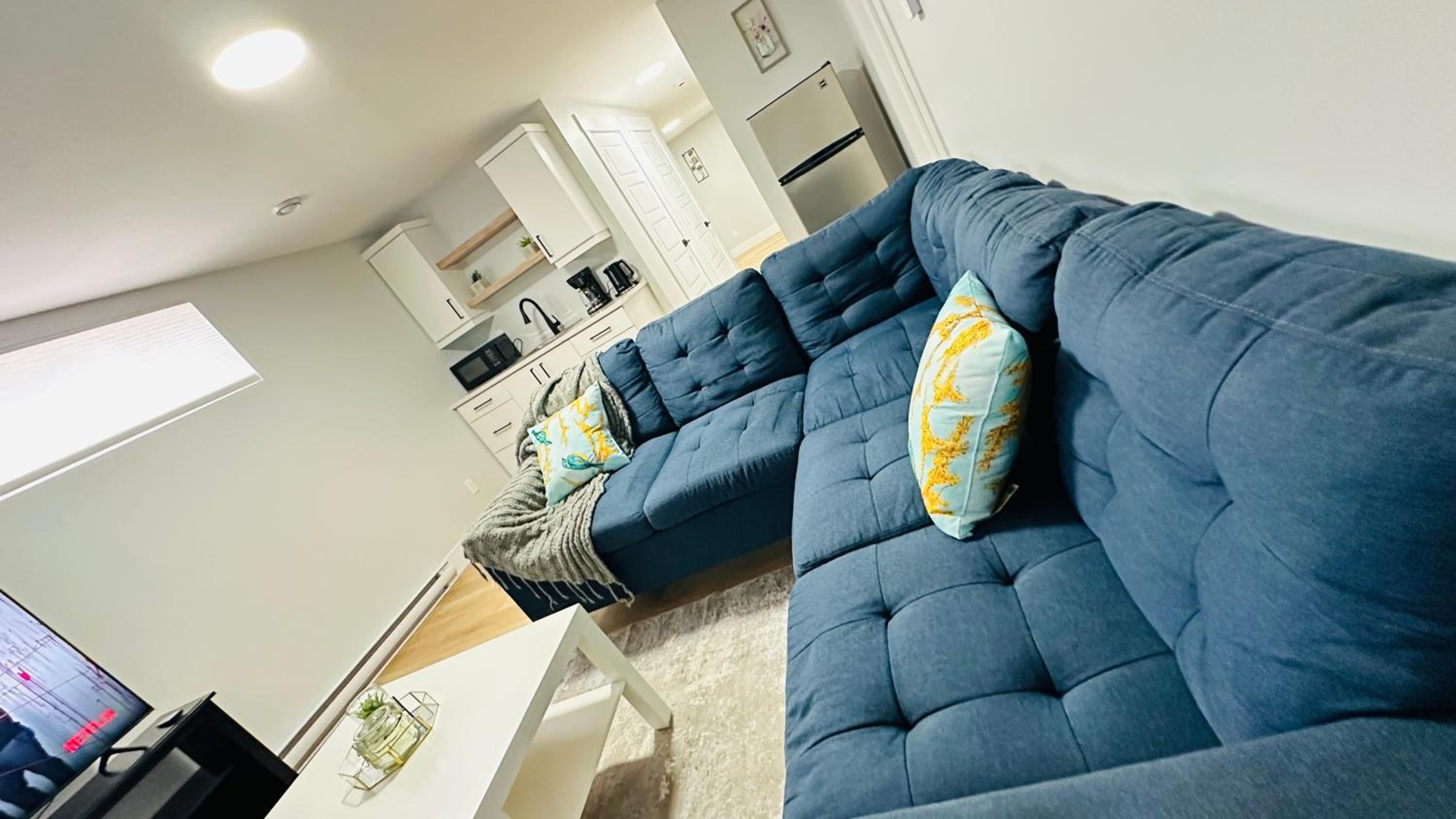 One-Bedroom Apartment photo 1