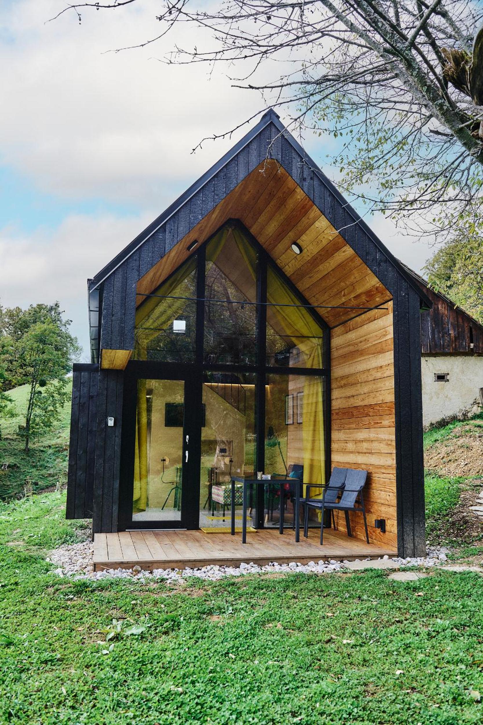 One-Bedroom House photo 2