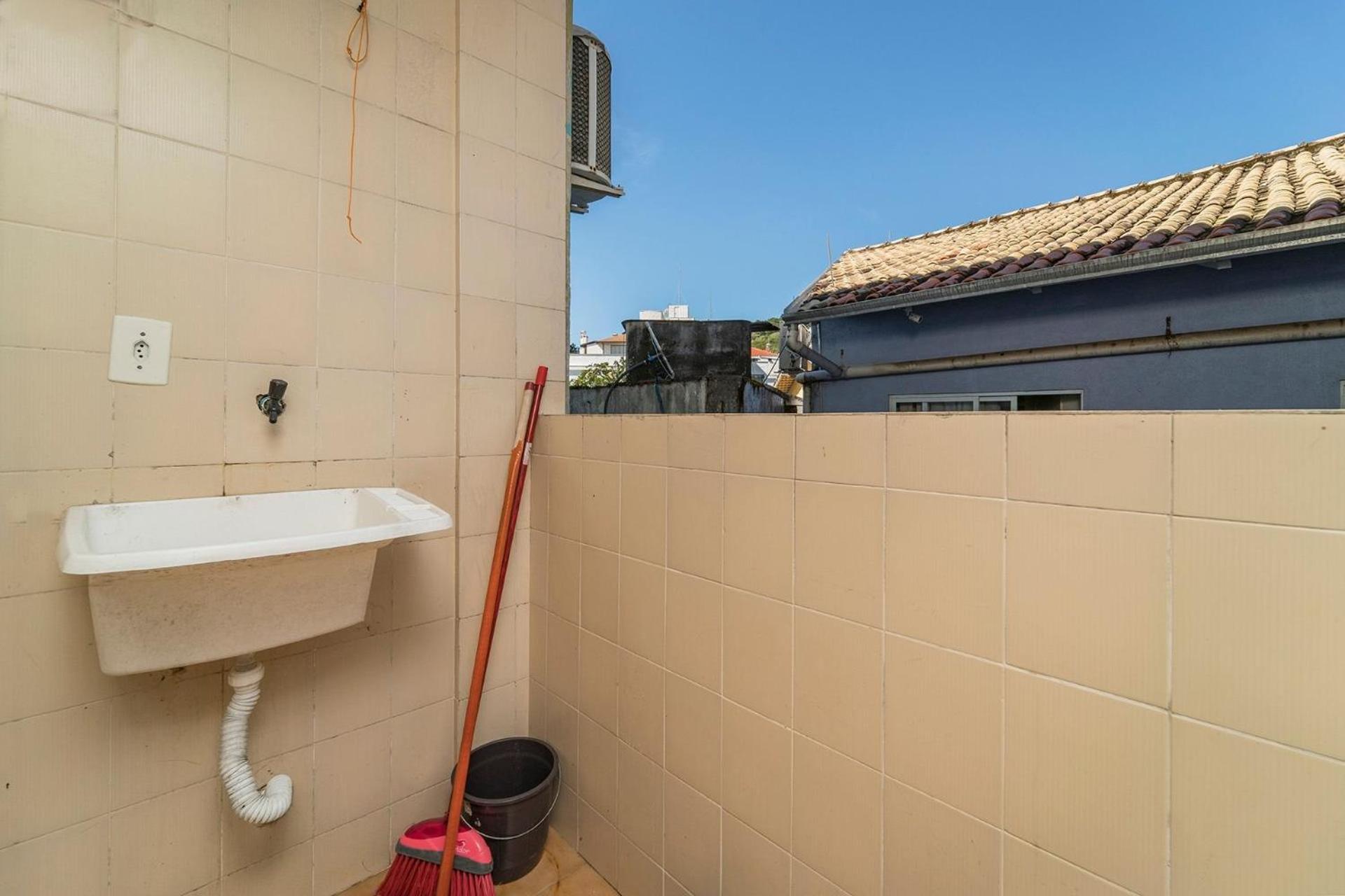 Apartment - Photo 24