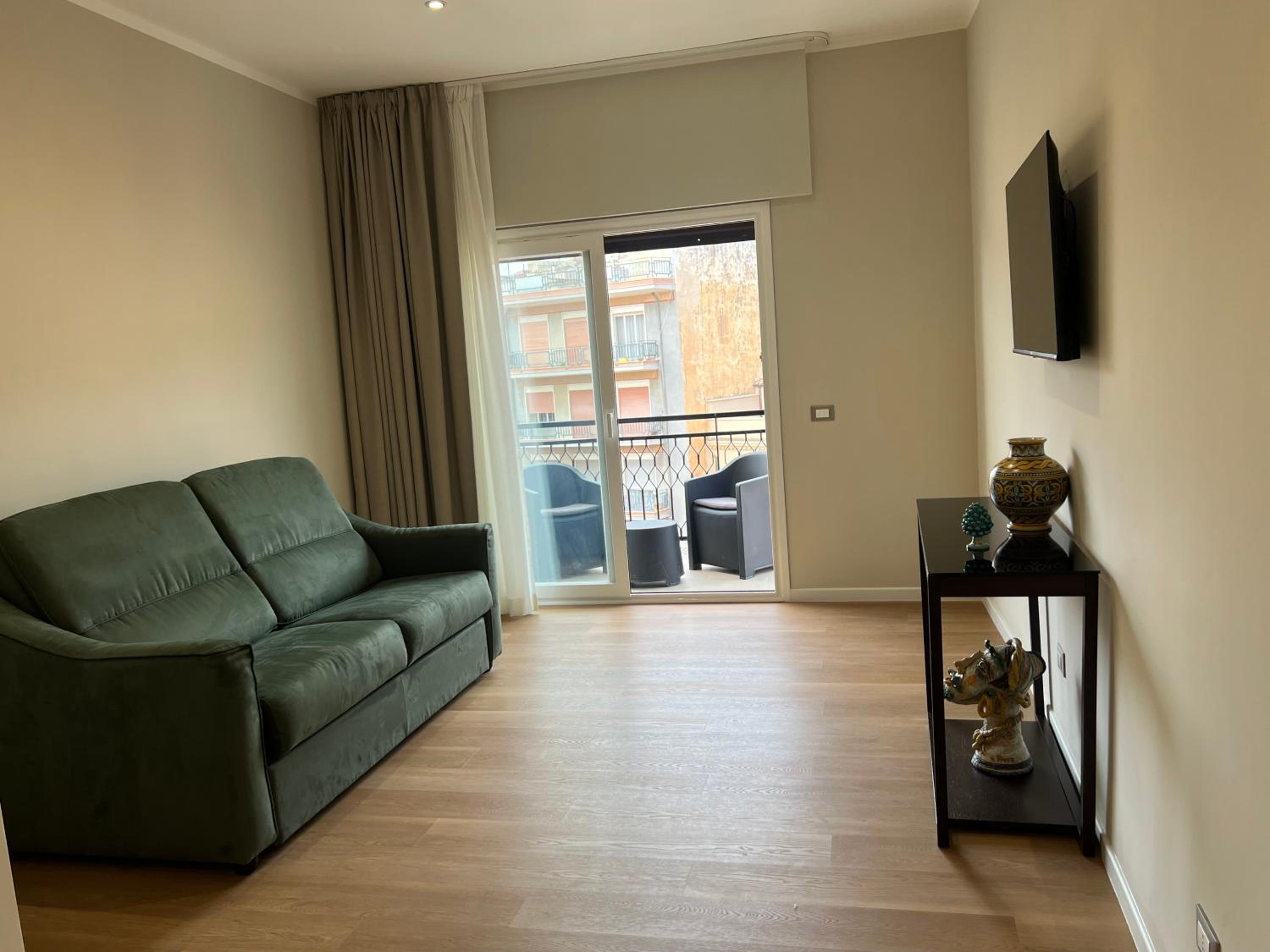 Family Suite with Balcony photo 2