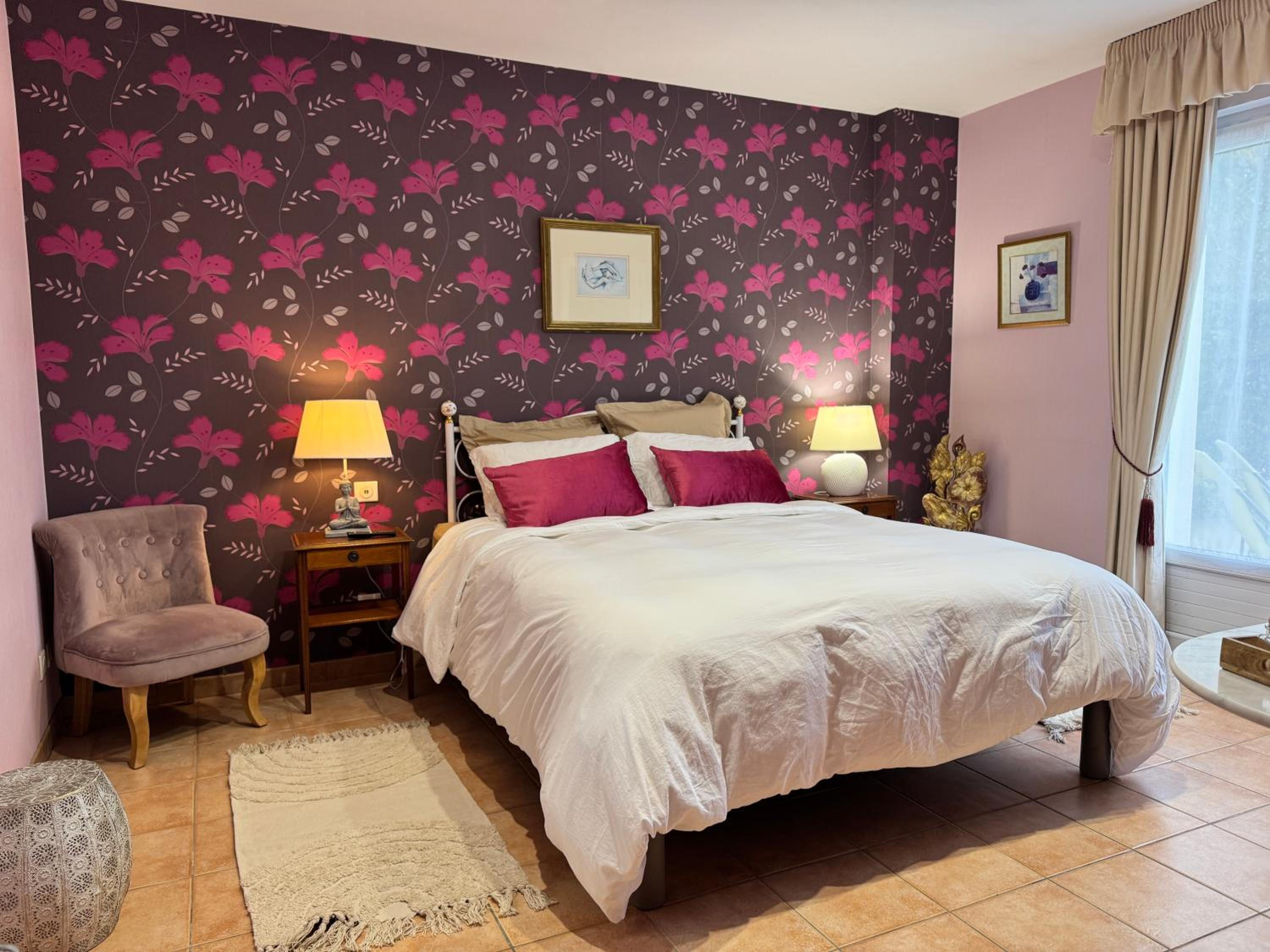 Double Room - Photo 5