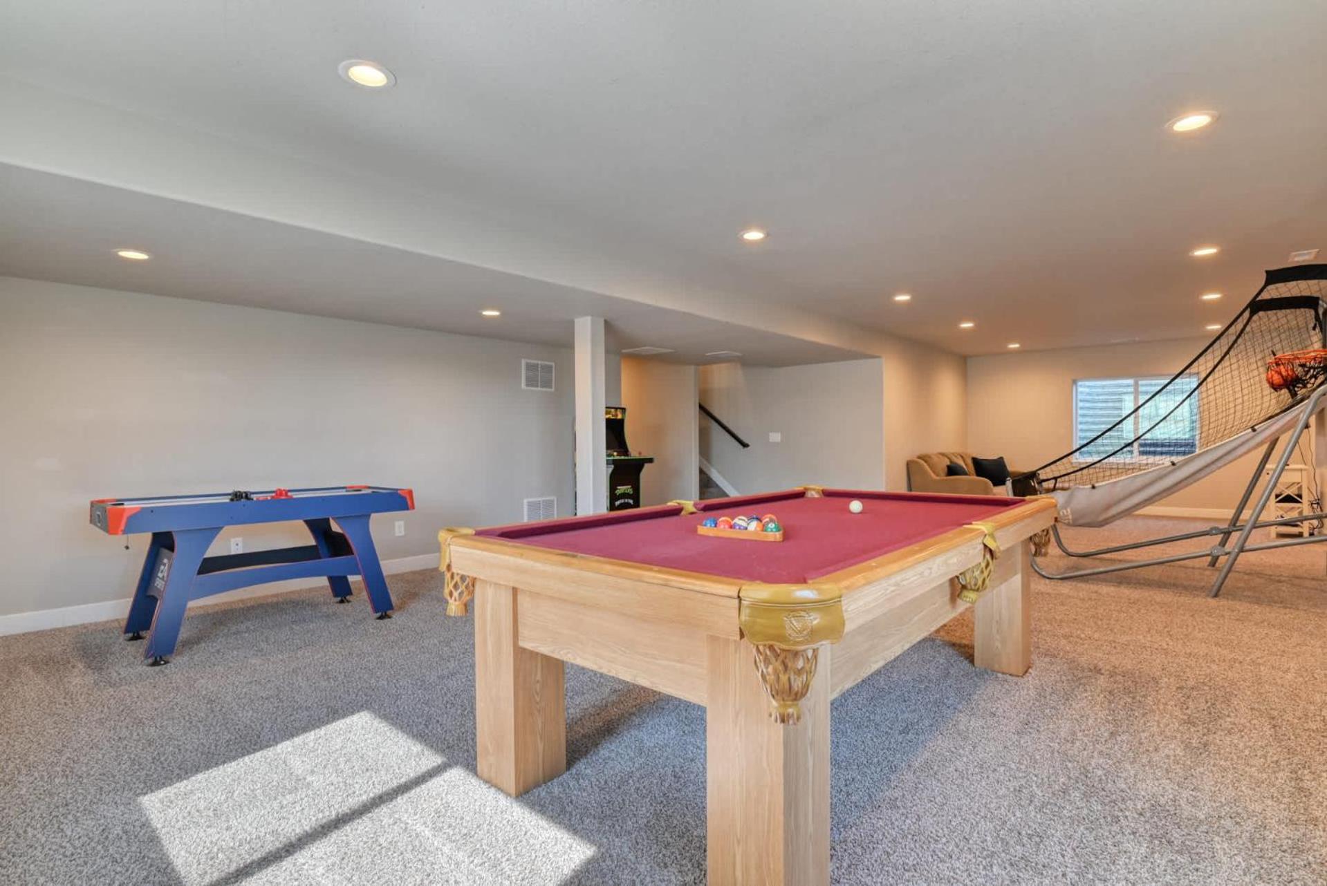 Family Room photo 3