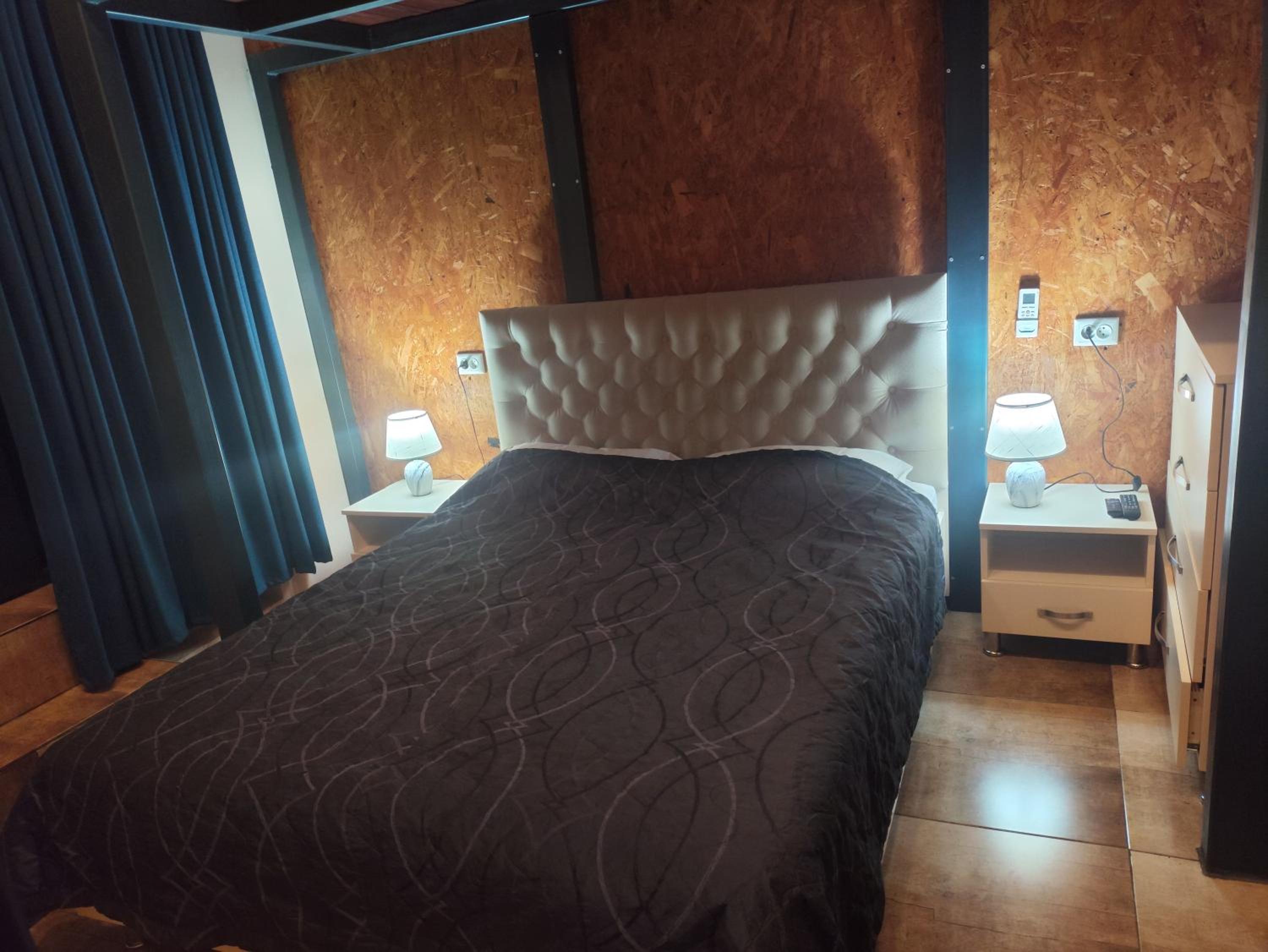 Deluxe Two-Bedroom Apartment with Garden View - Photo 1