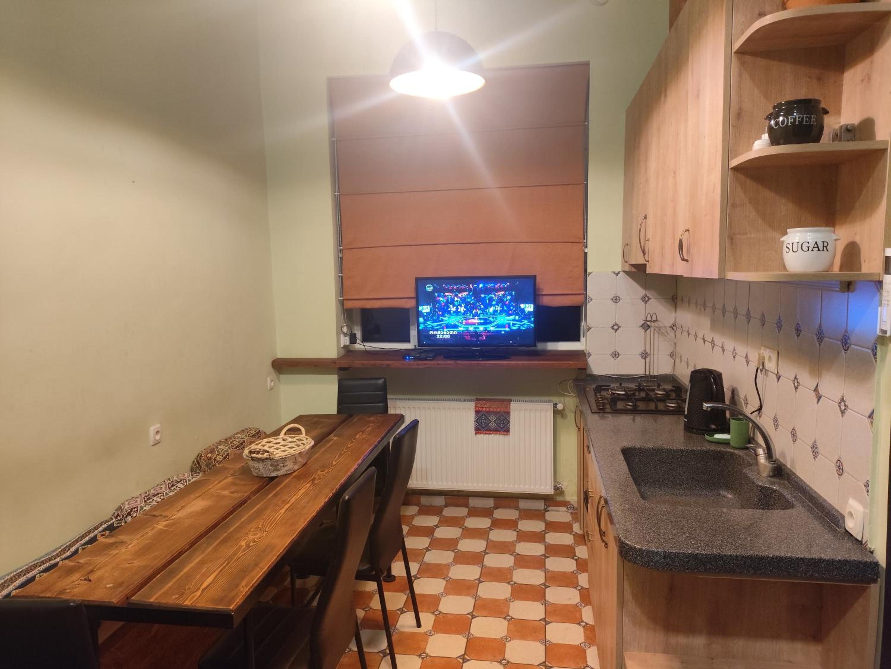 Deluxe Two-Bedroom Apartment with Garden View - Photo 3