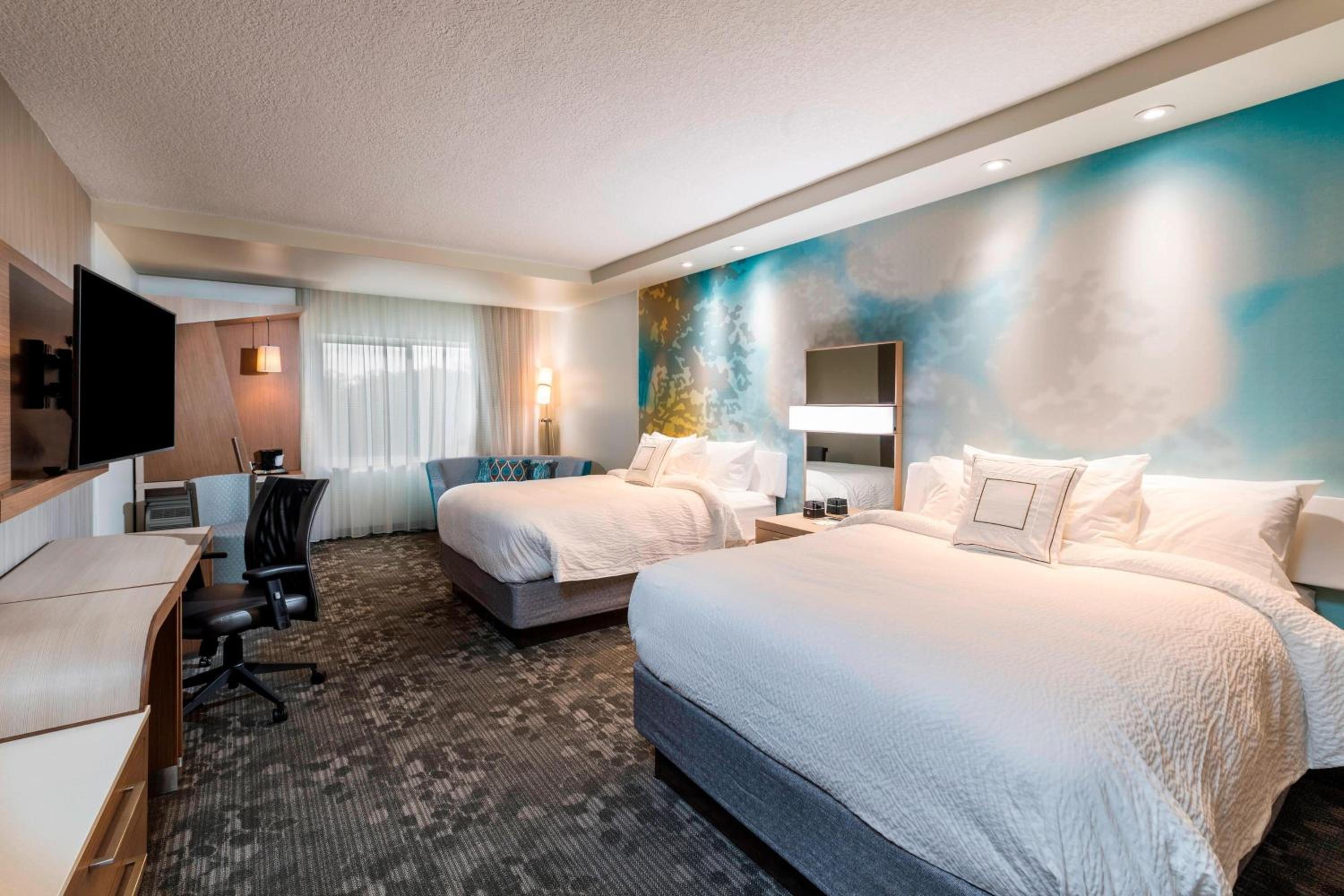 Double Queen Room photo 2