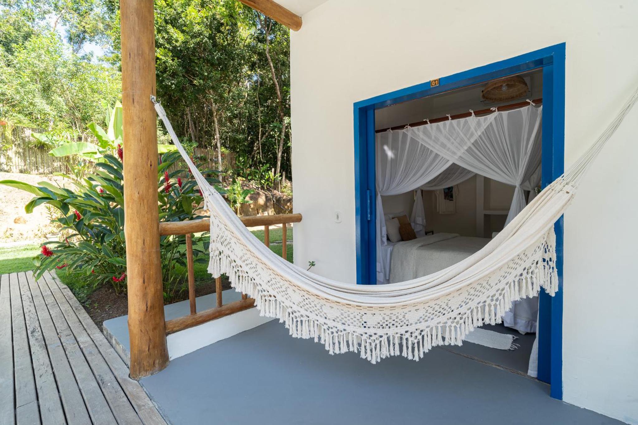 Triple Room with Pool View photo 2