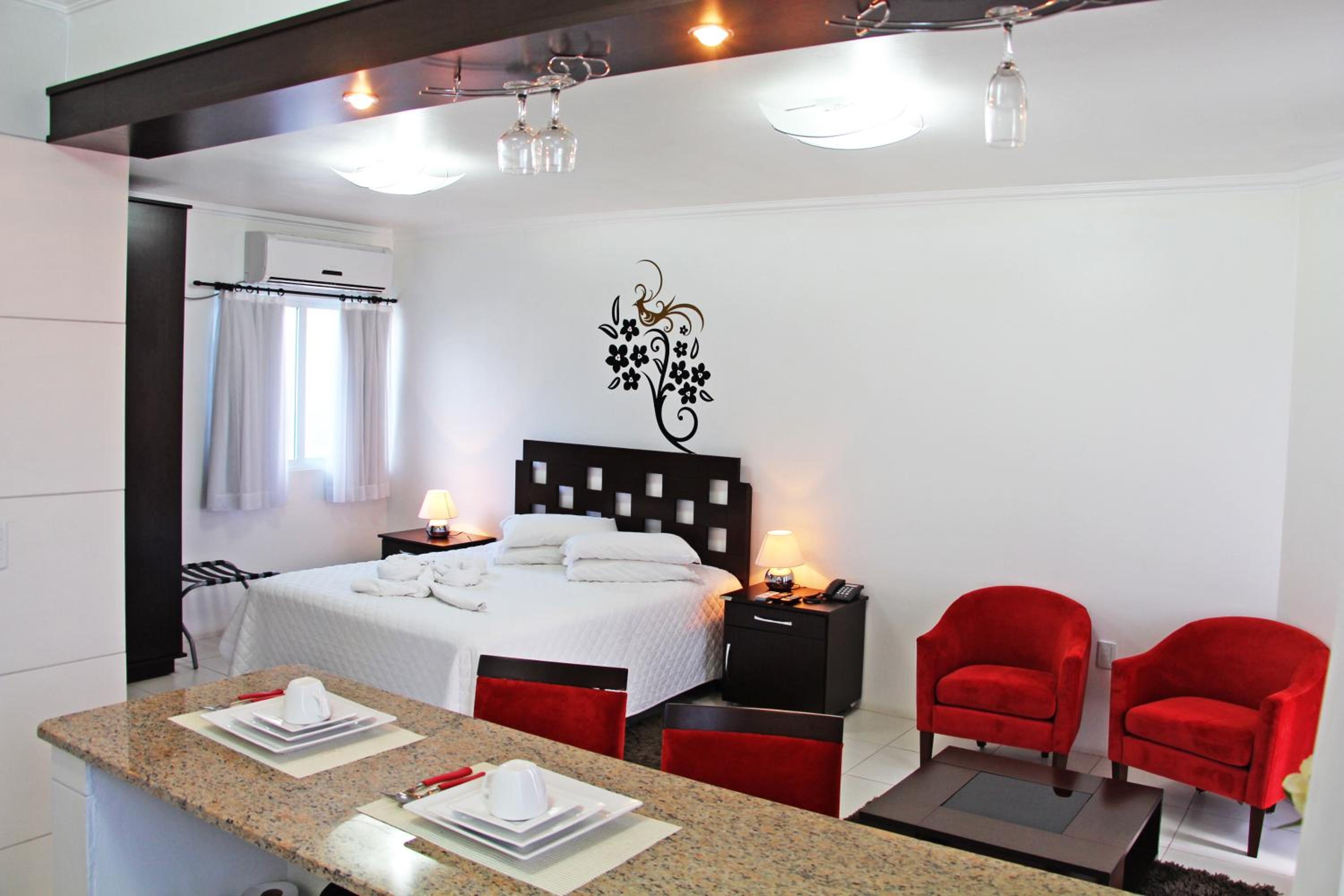 Deluxe Double or Twin Room photo 1