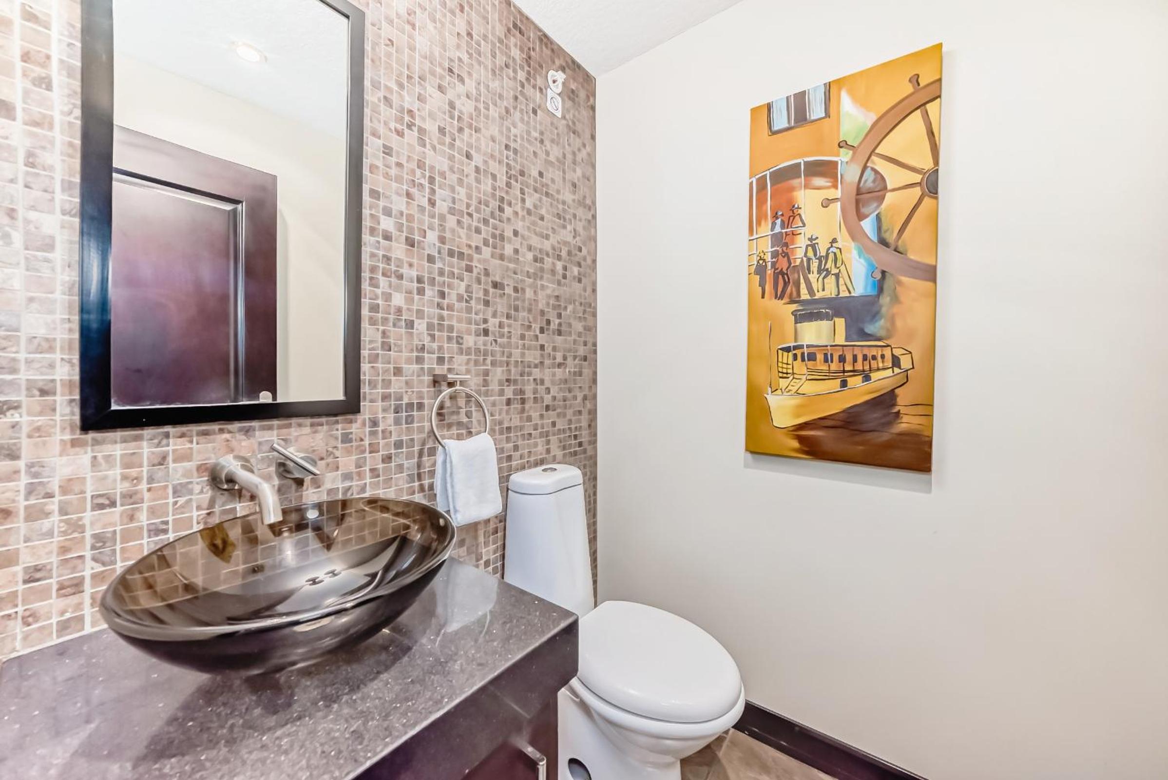 One-Bedroom Suite with View - Photo 8