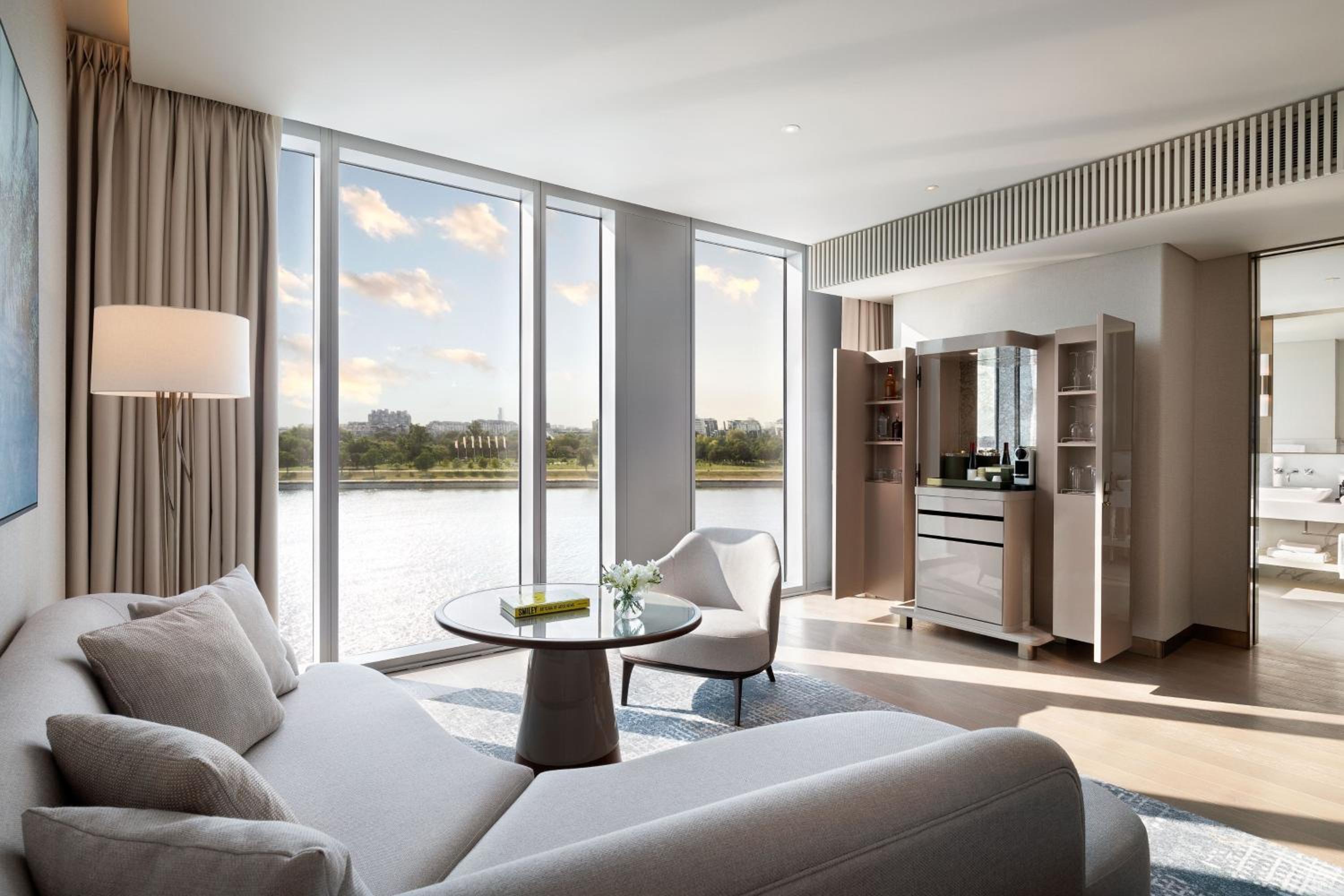 St. Regis Junior King Suite with River View - Photo 2