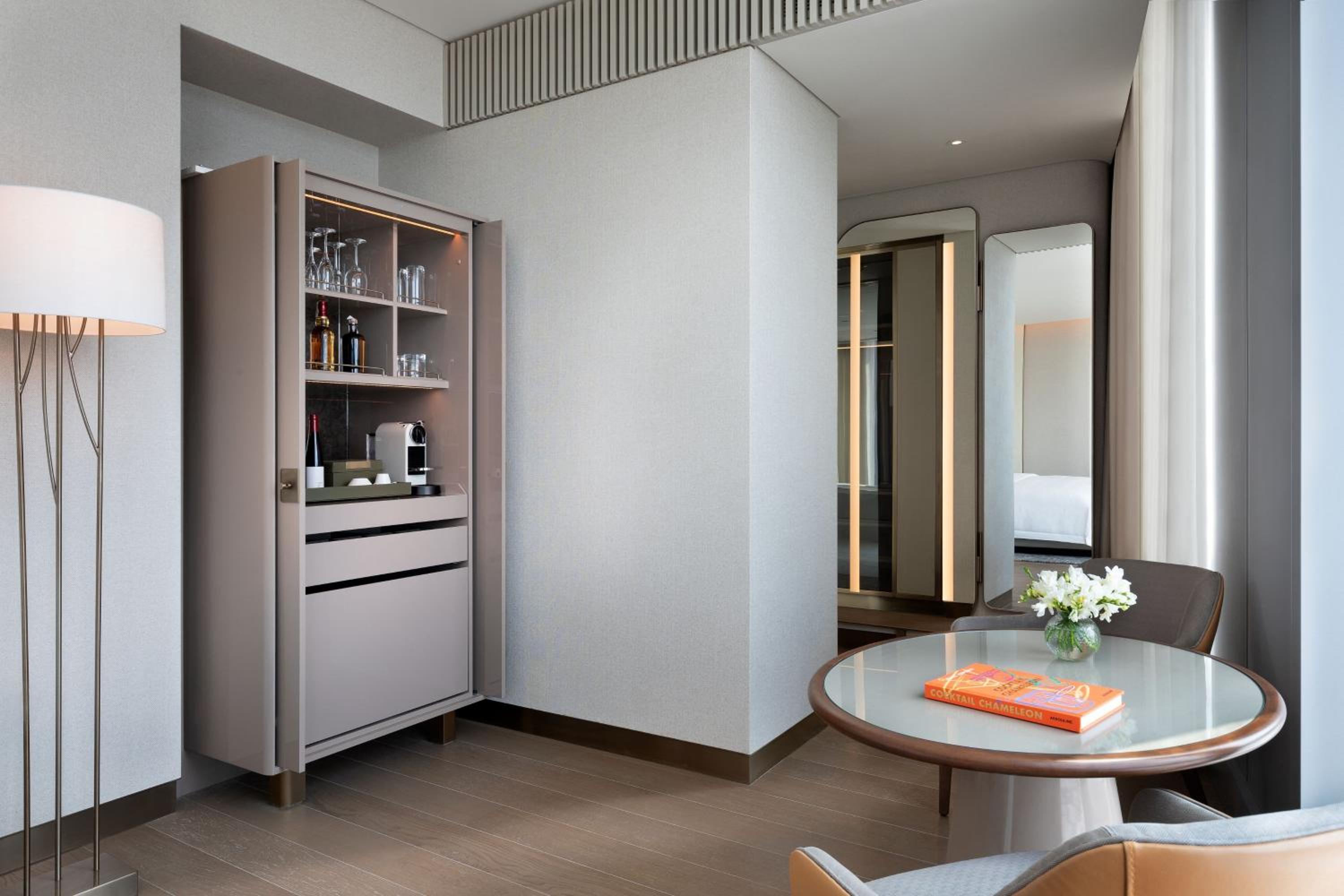 St. Regis Grand Deluxe Twin Room - Photo 1