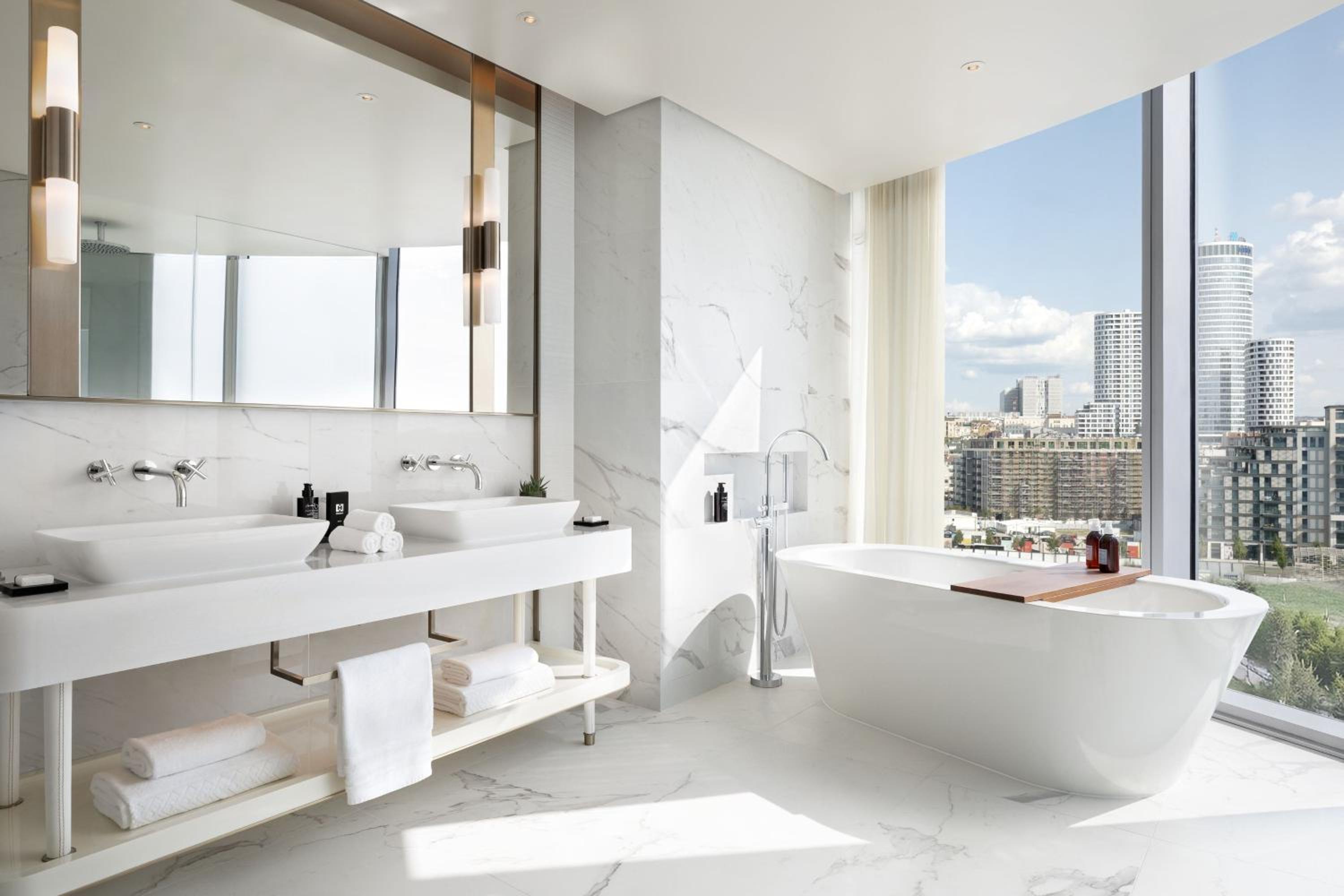 St. Regis Grand Deluxe King Room - Photo 6