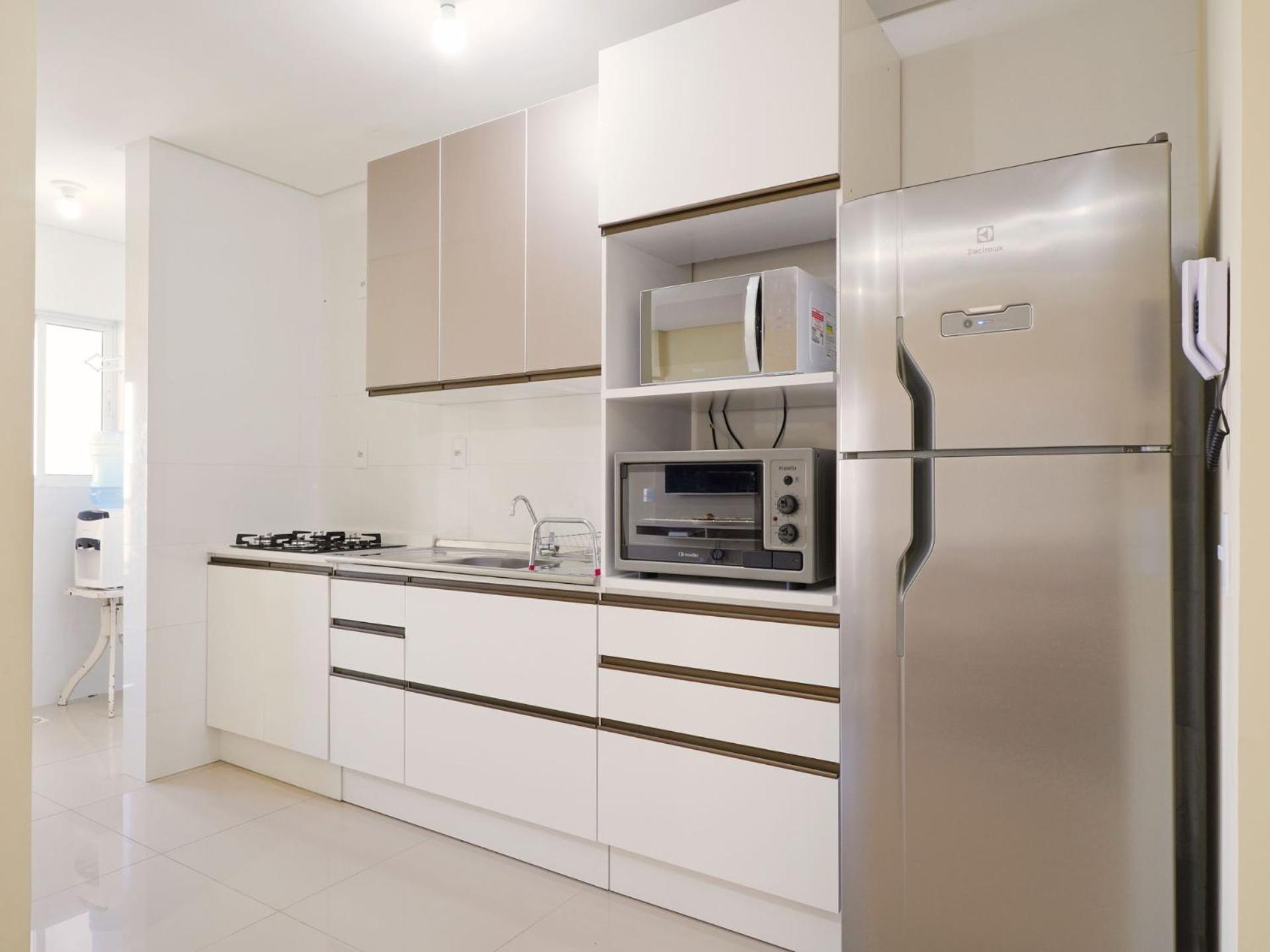 Apartment photo 2