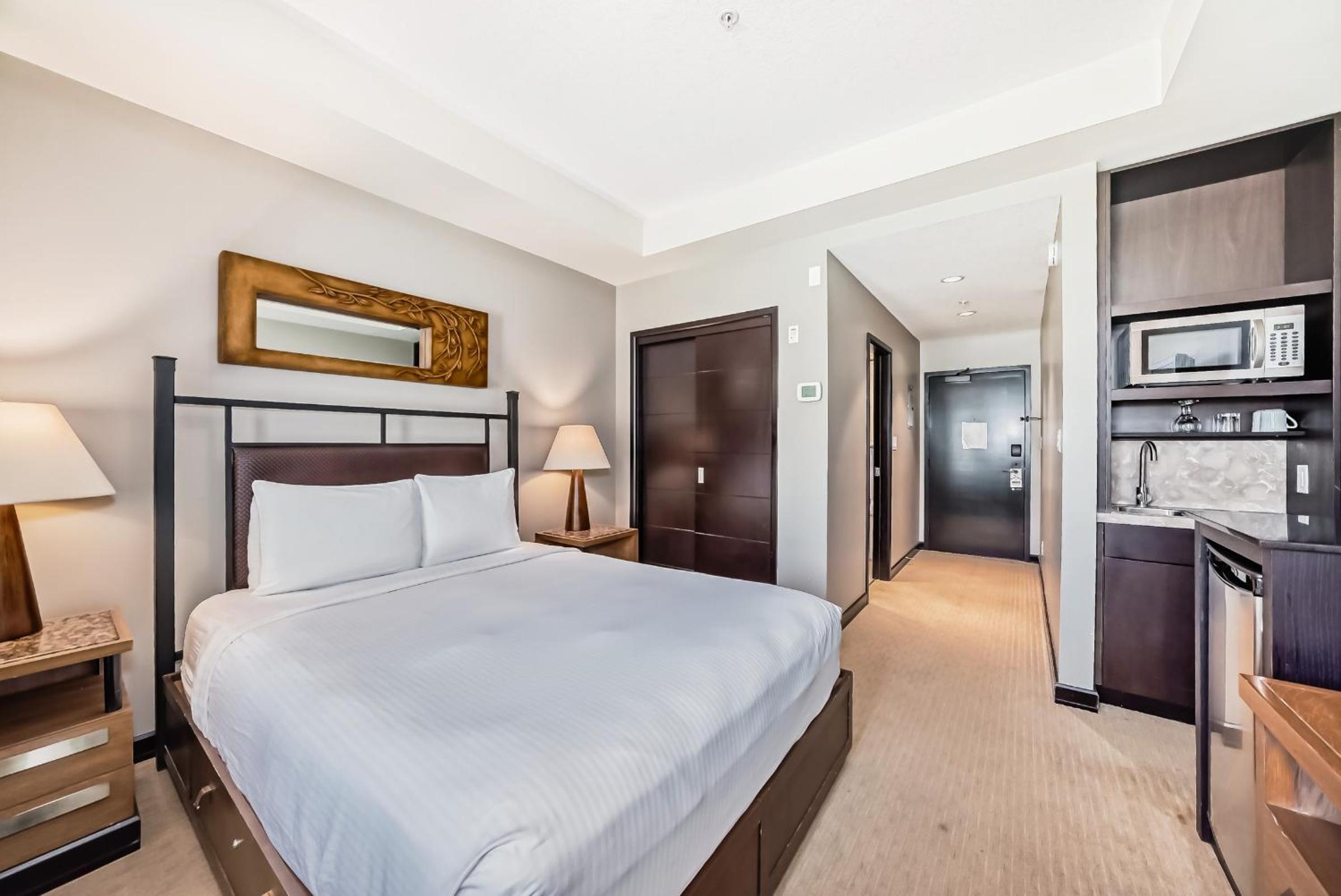 Standard Room with View - Photo 1