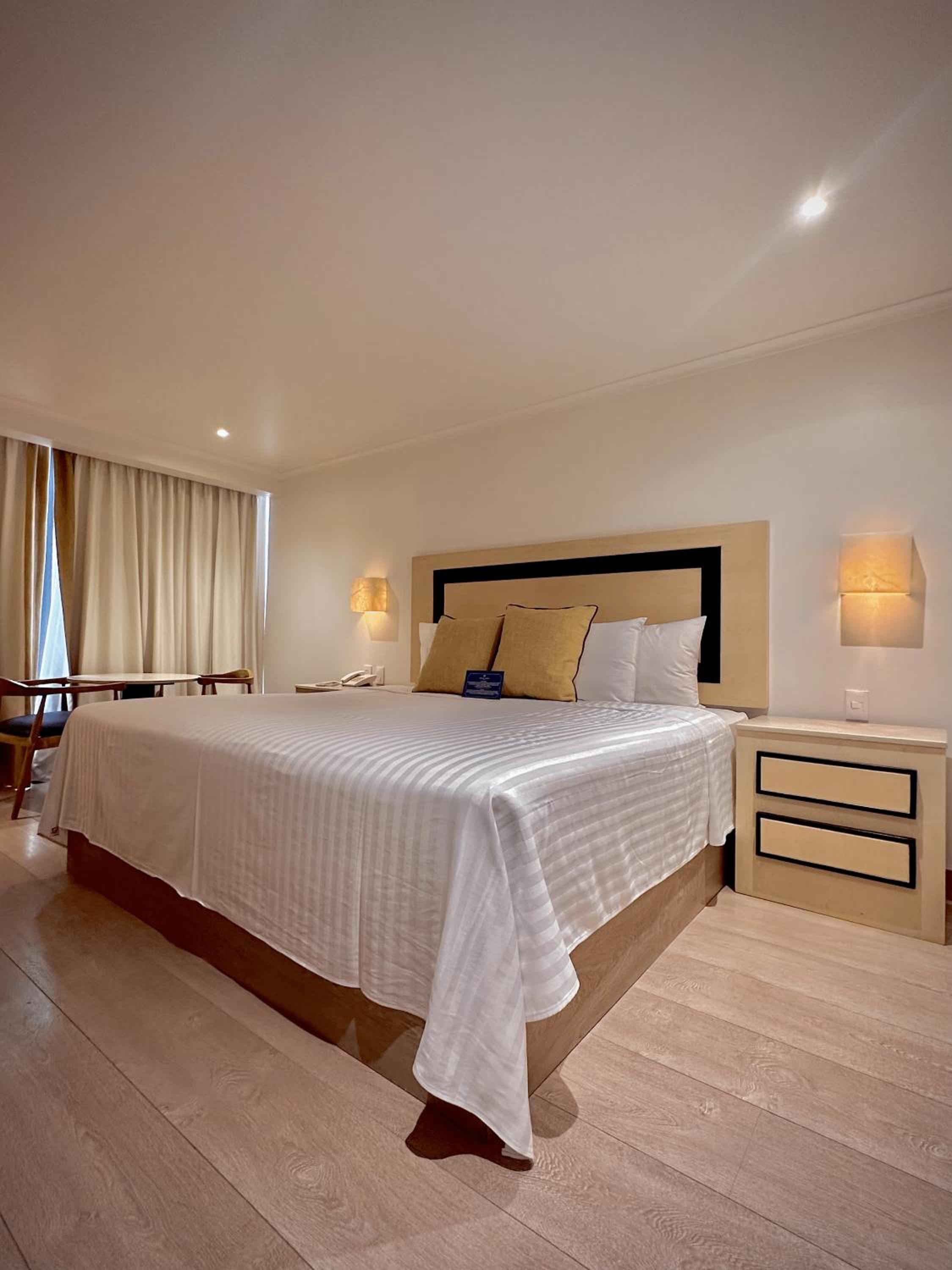 Superior King Room photo 1