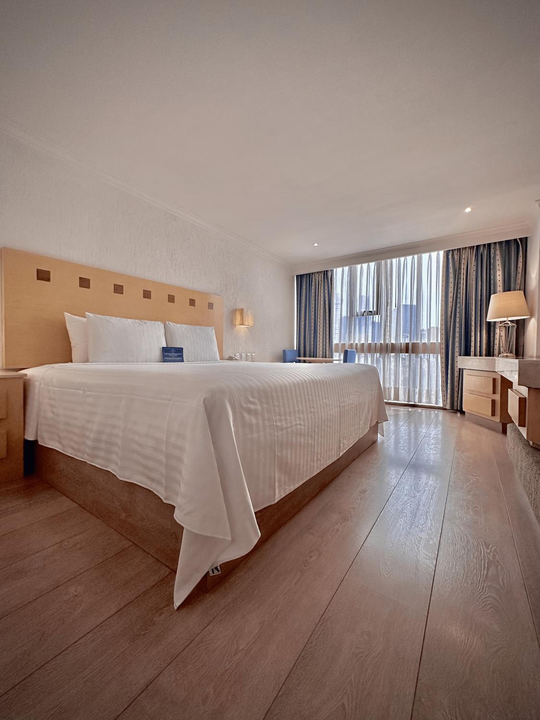 Superior King Room photo 3
