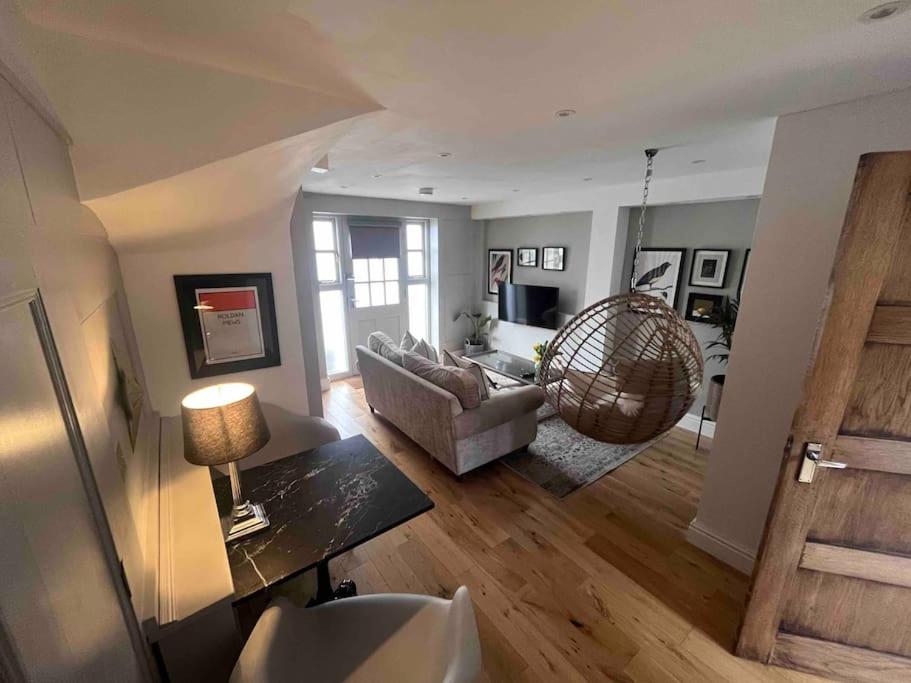 One-Bedroom House photo 1