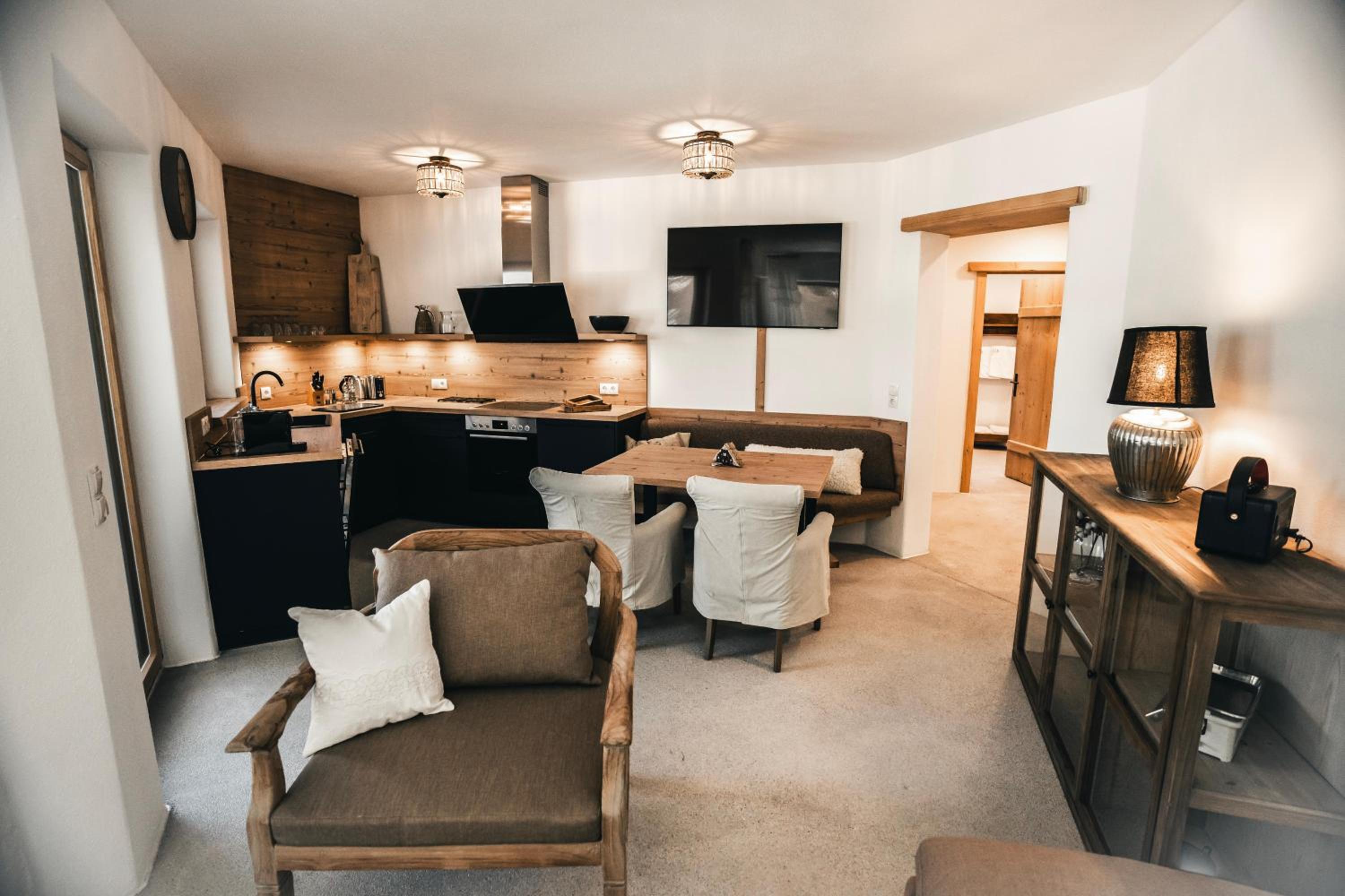 Three-Bedroom Chalet photo 1