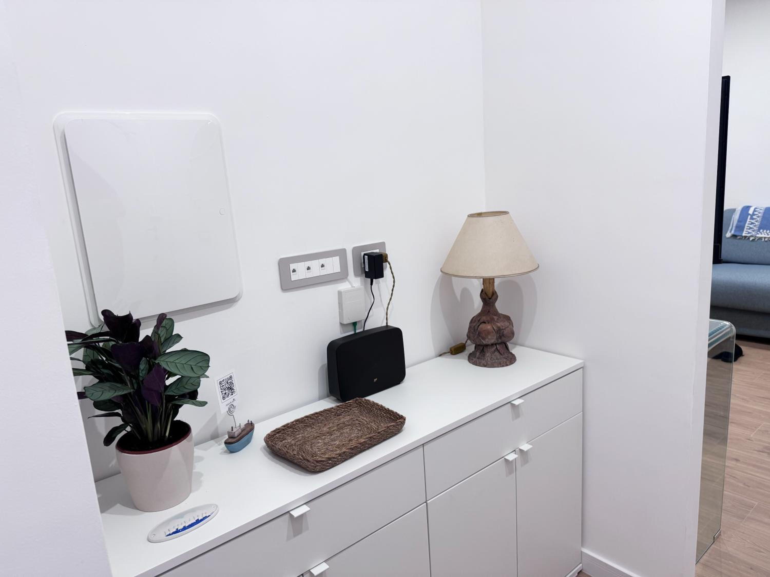 One-Bedroom Apartment photo 3