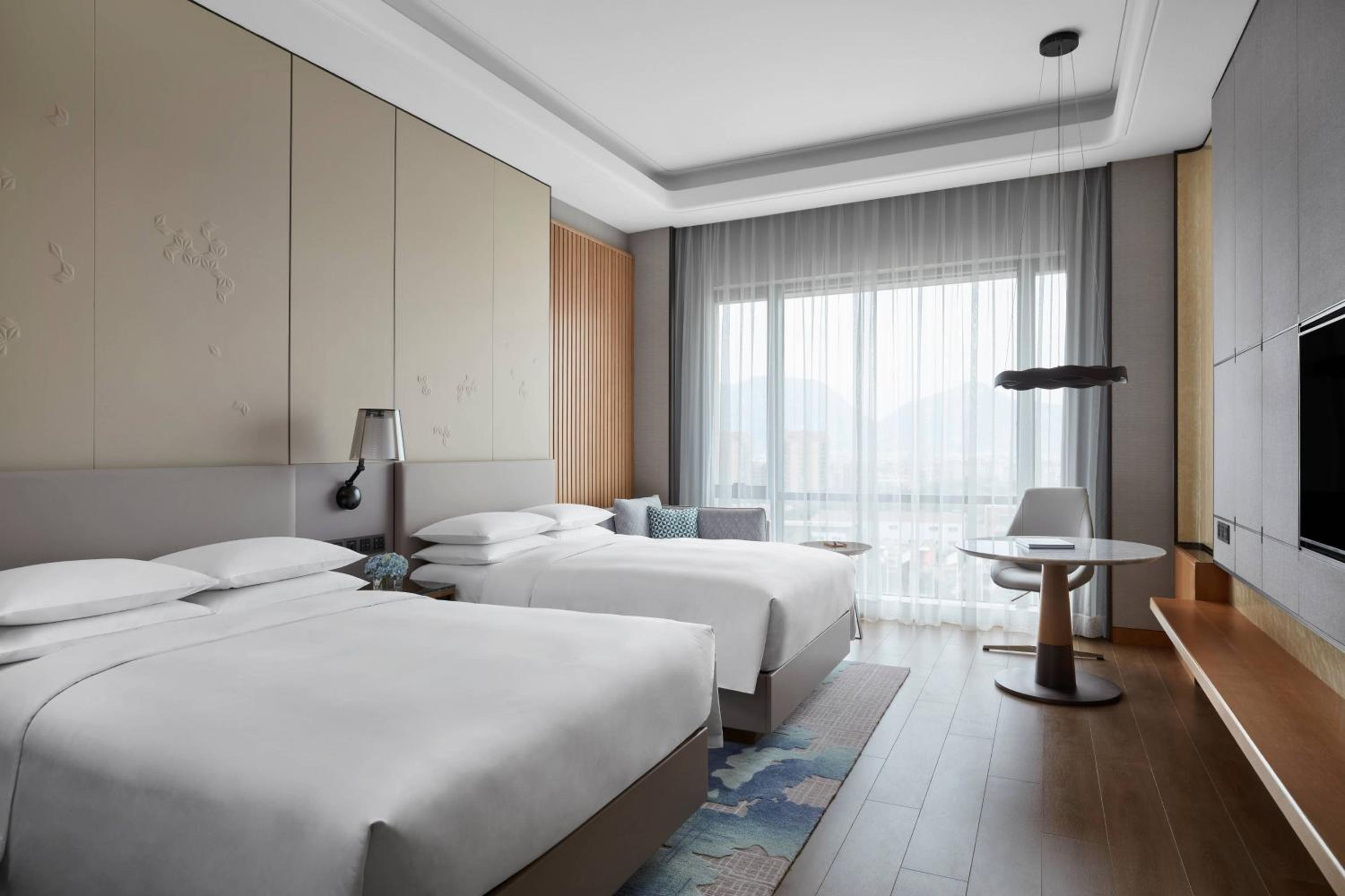 Executive Double Room, M Club lounge access photo 1