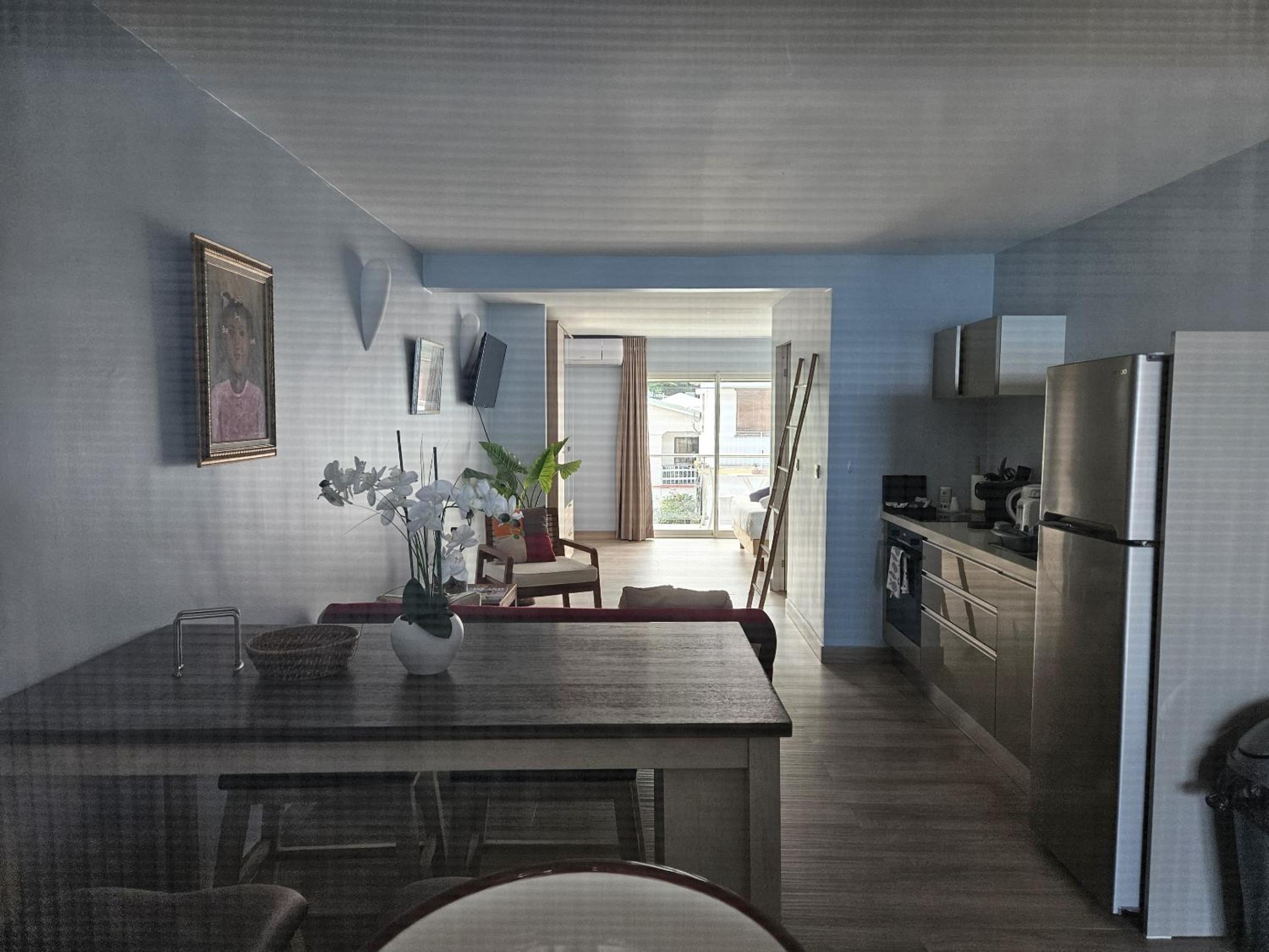 Apartment with Mountain View photo 1