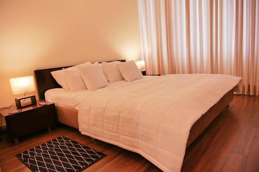 One-Bedroom Apartment with Balcony photo 3