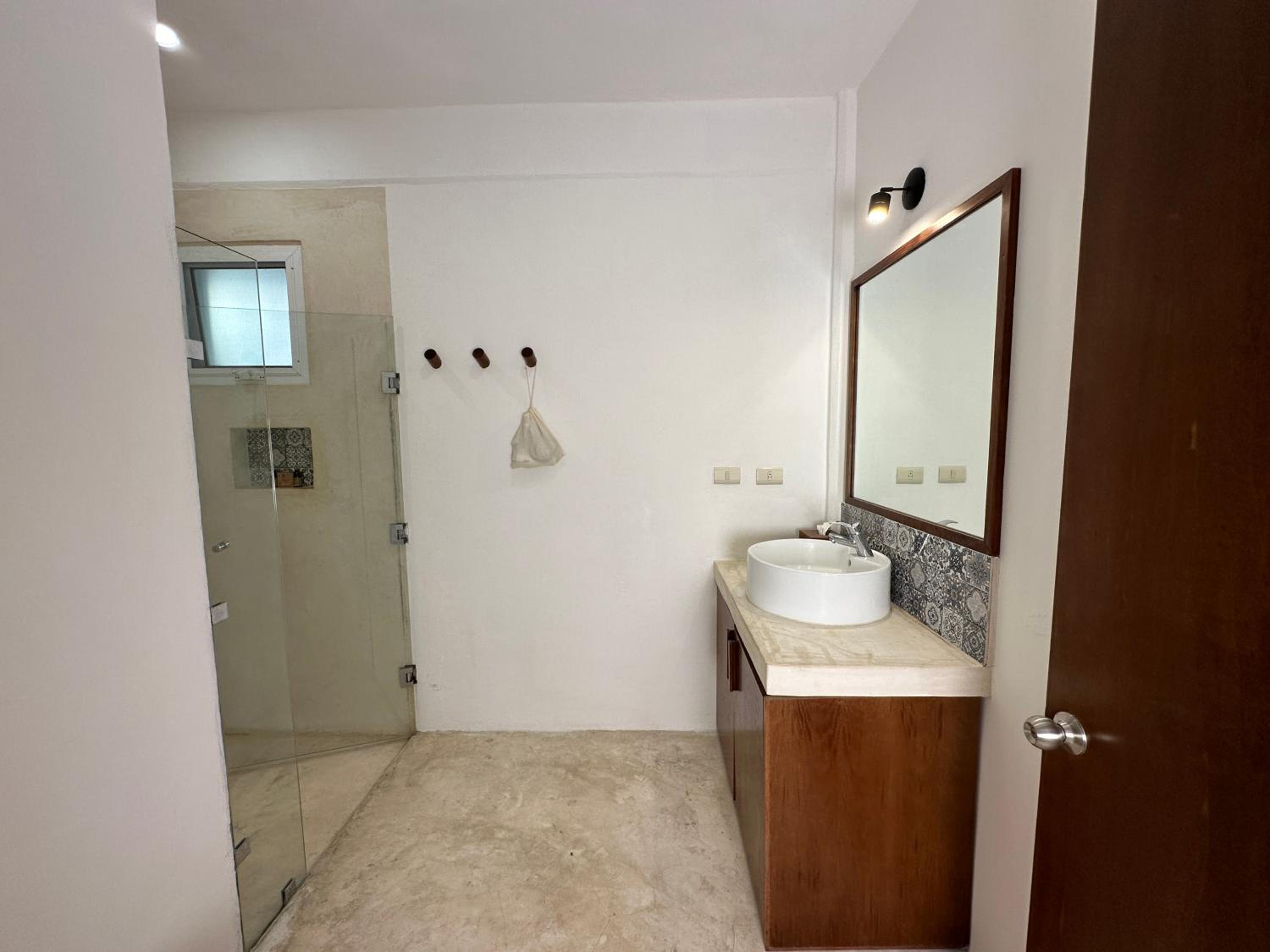 Triple Room with Balcony - Photo 16