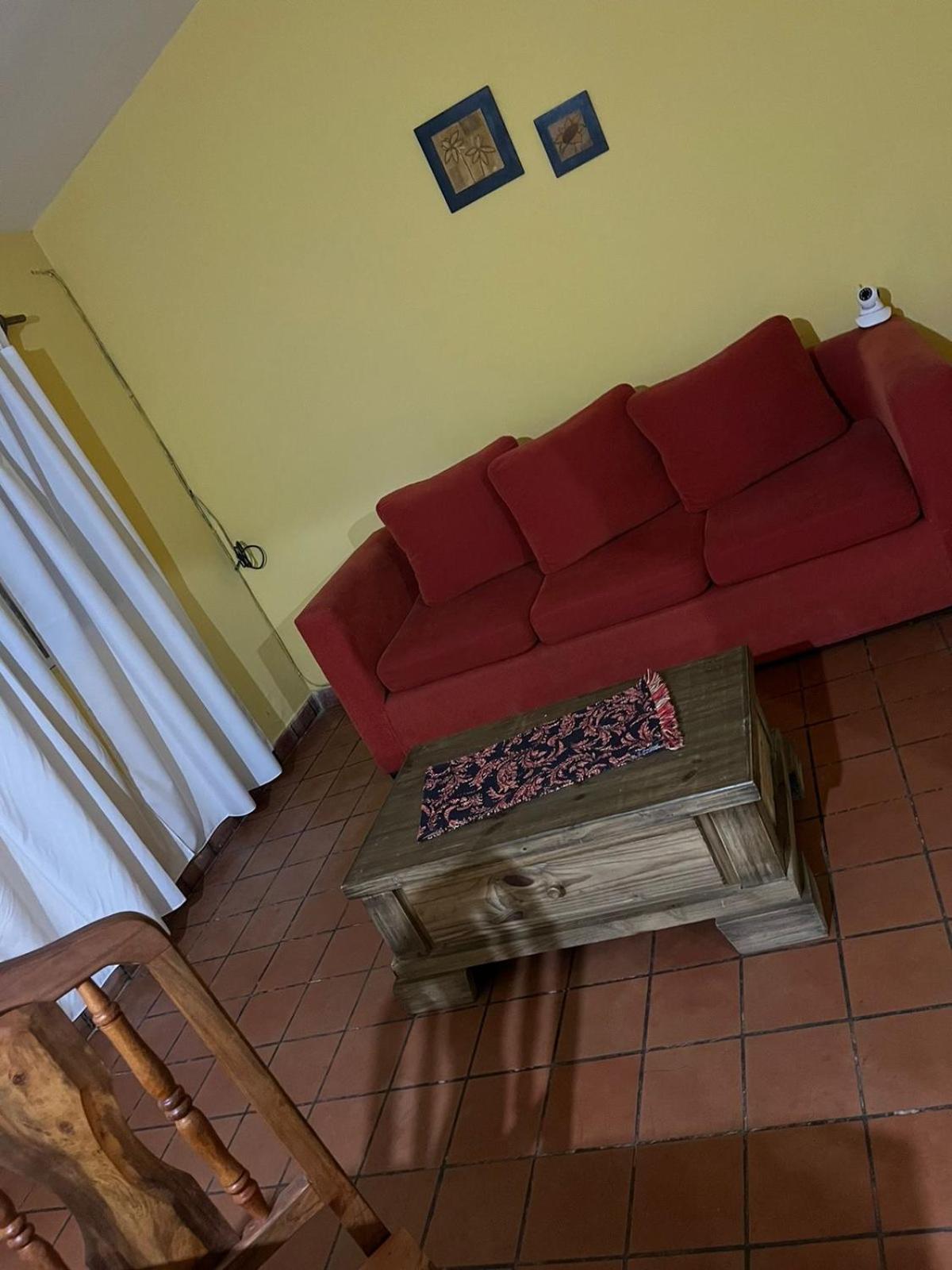 One-Bedroom House photo 1