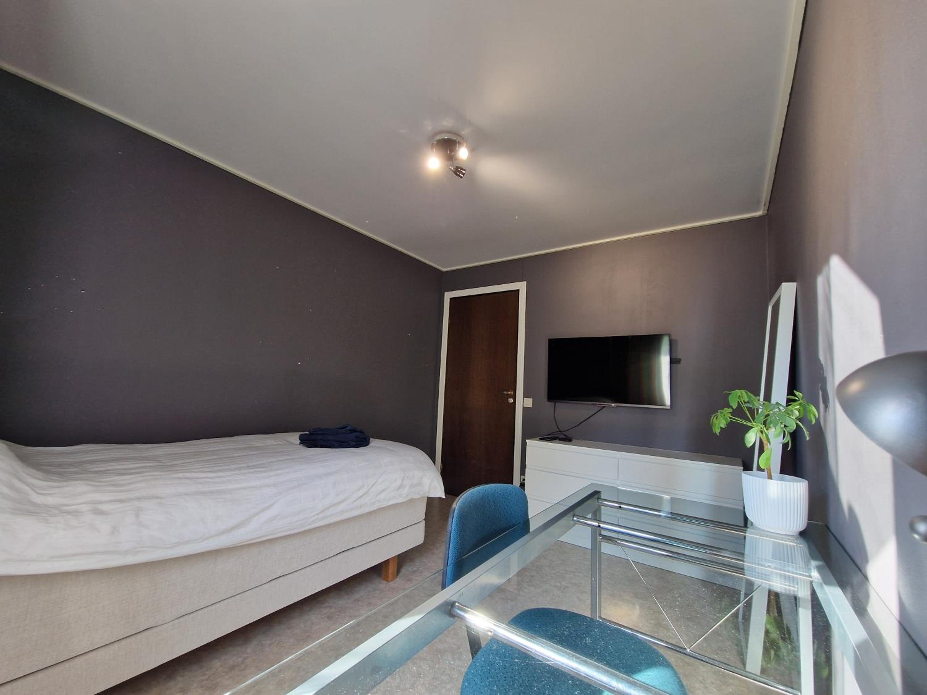 Single Room photo 3