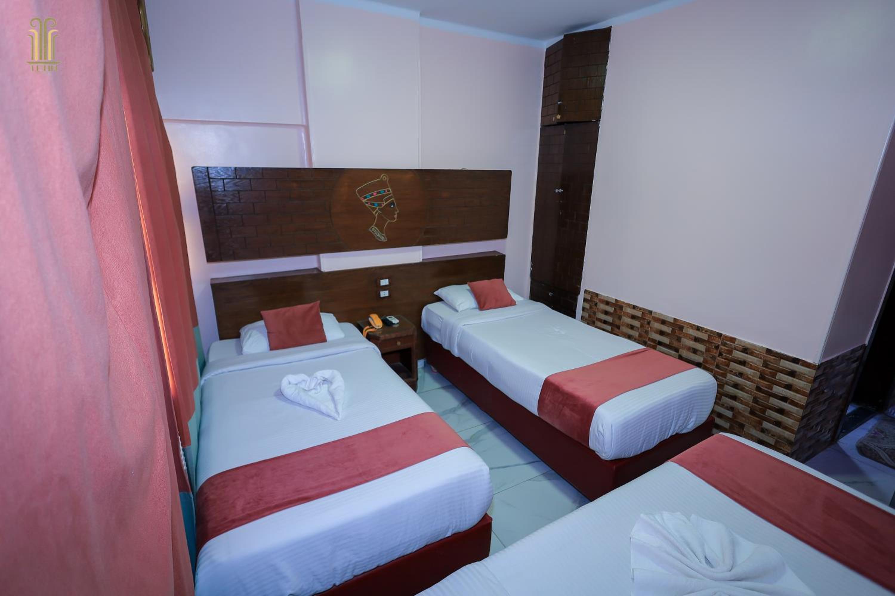Superior Triple Room photo 2