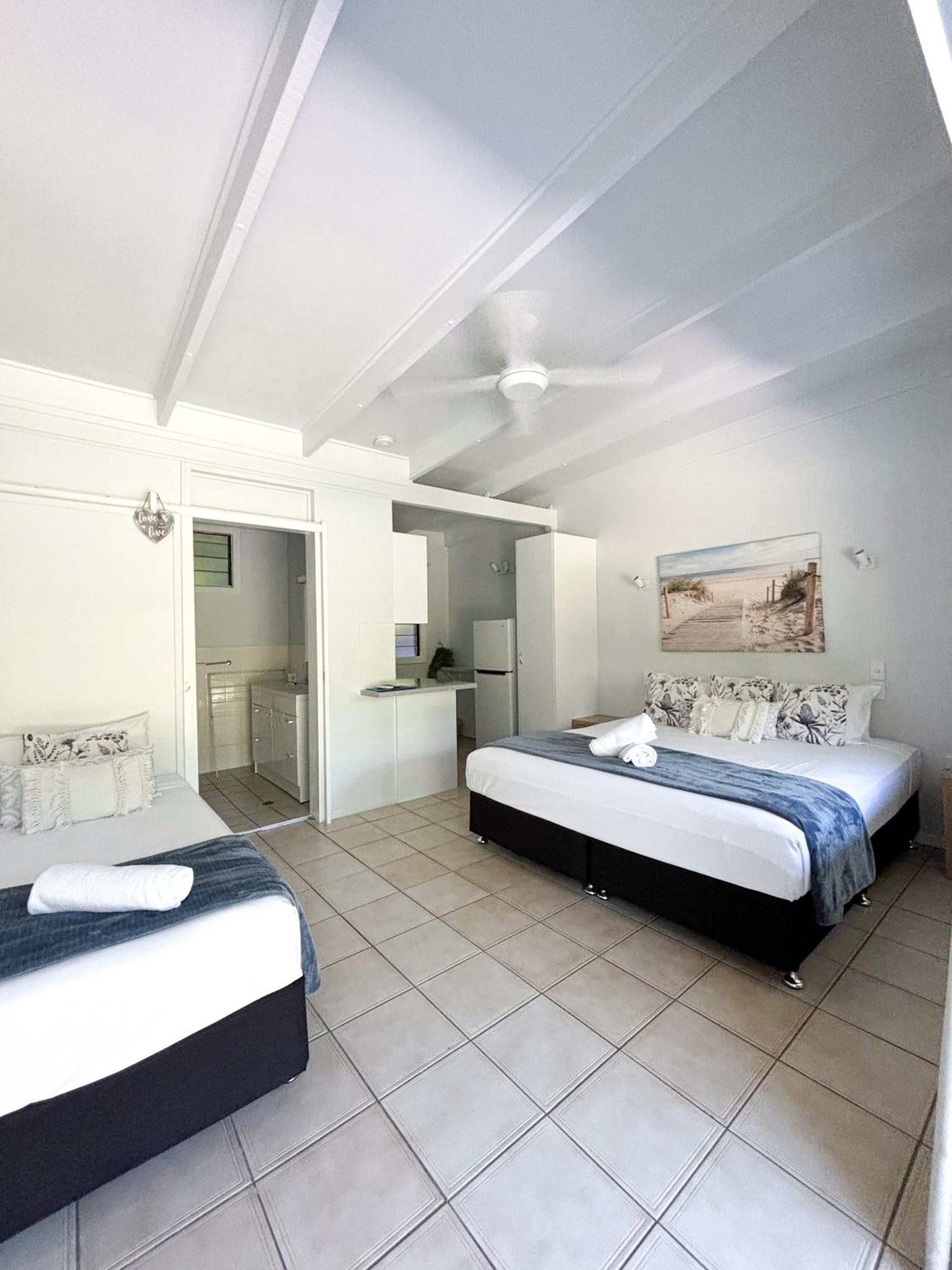 Superior Twin Room photo 3