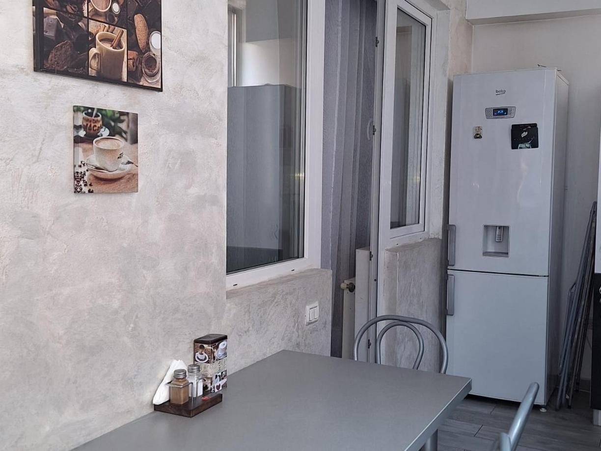 One-Bedroom Apartment - Photo 17