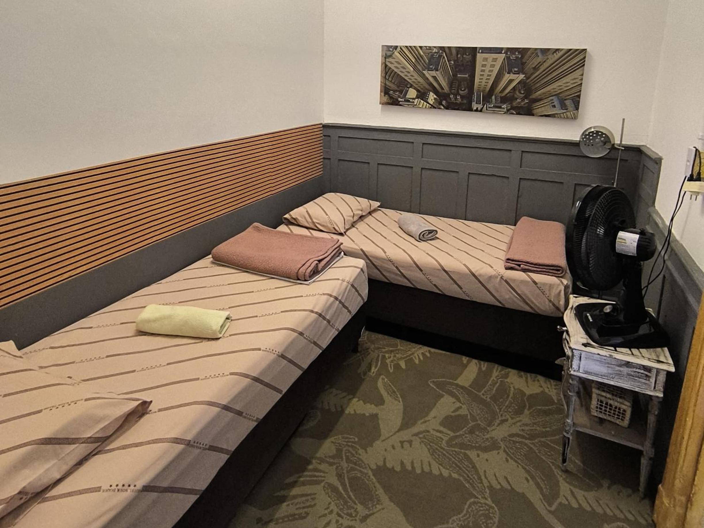 Twin Room with Private Bathroom - Photo 1