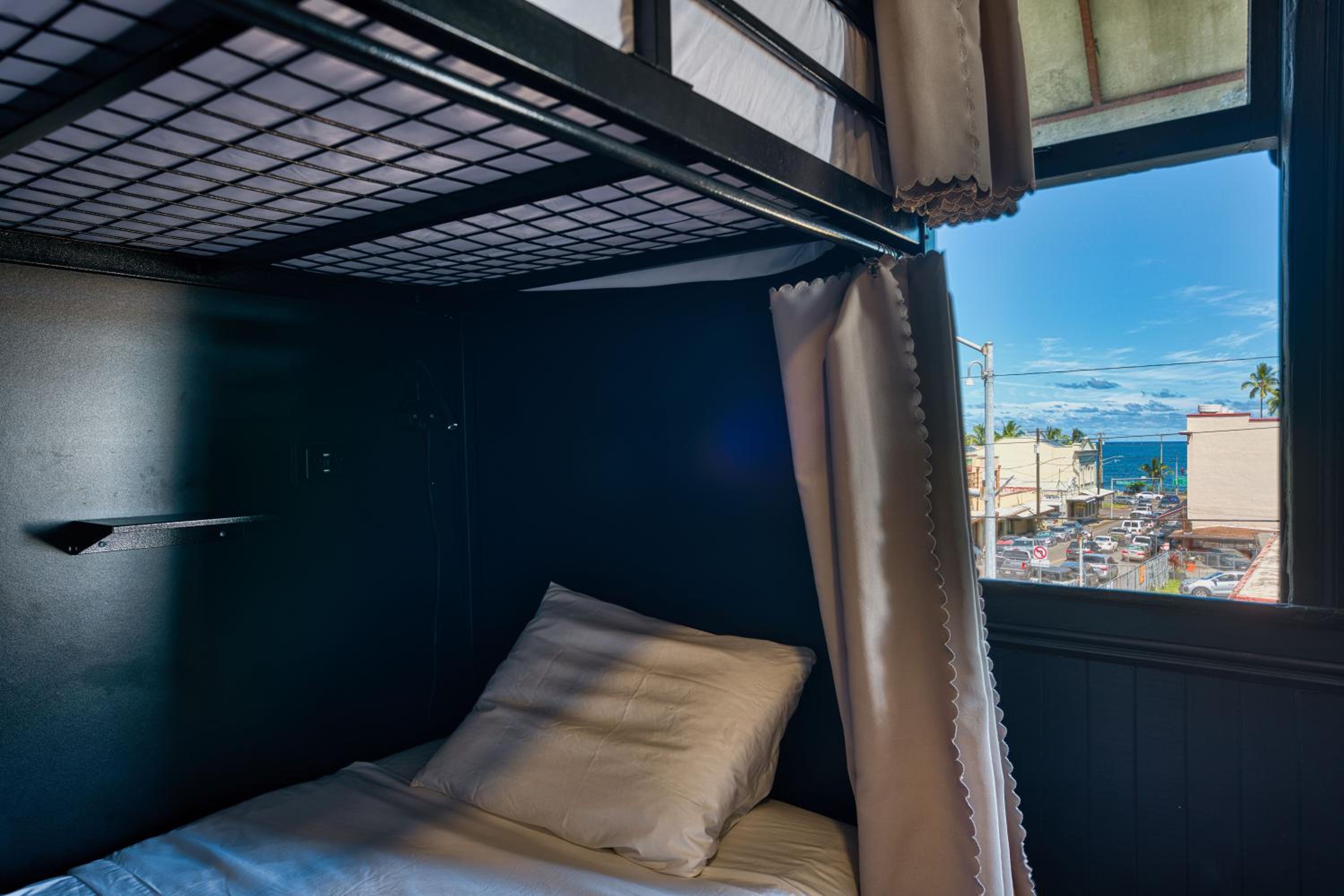 Bed in 6-Bed Dormitory Room photo 1