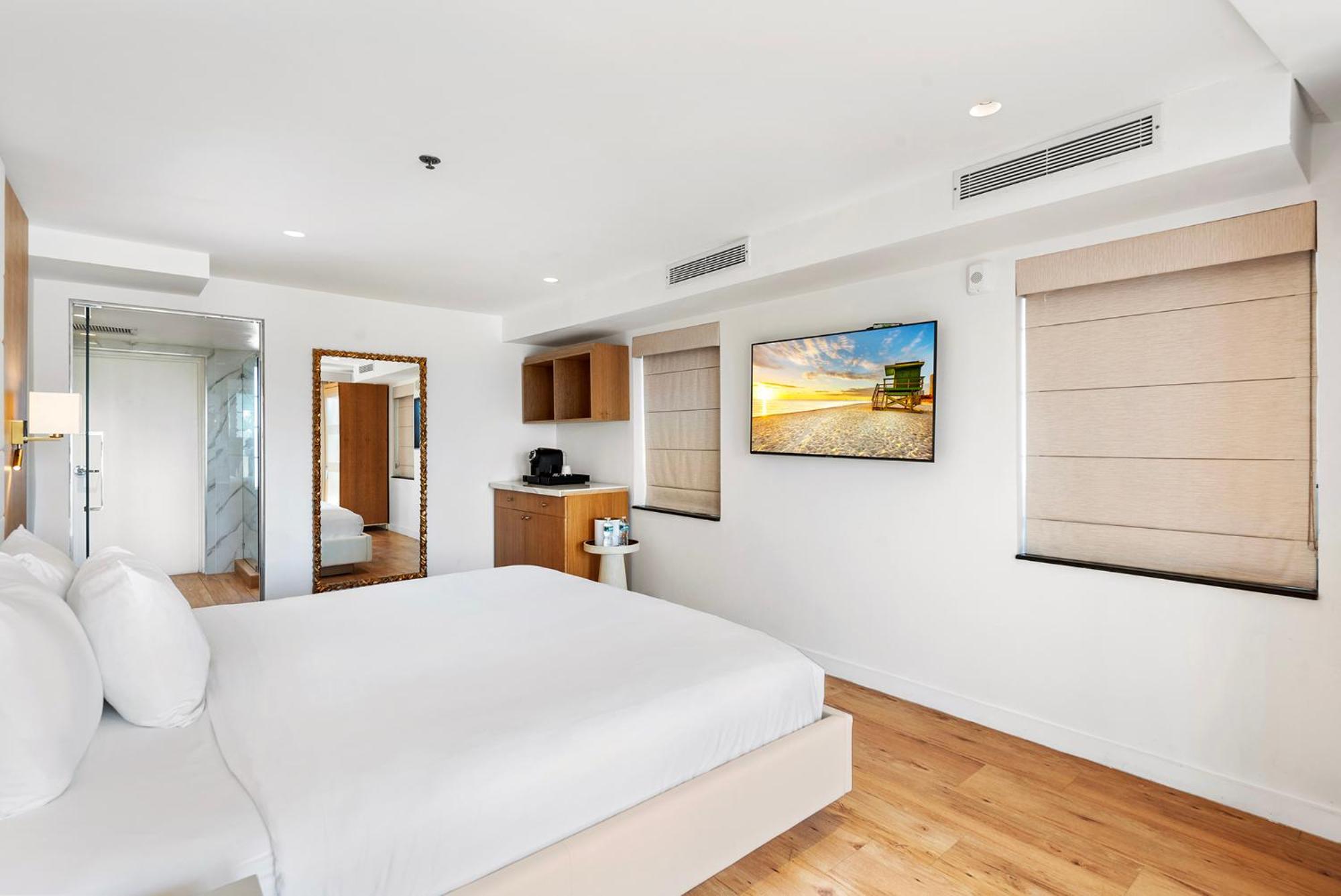 Balcony Oceanview - Photo 19