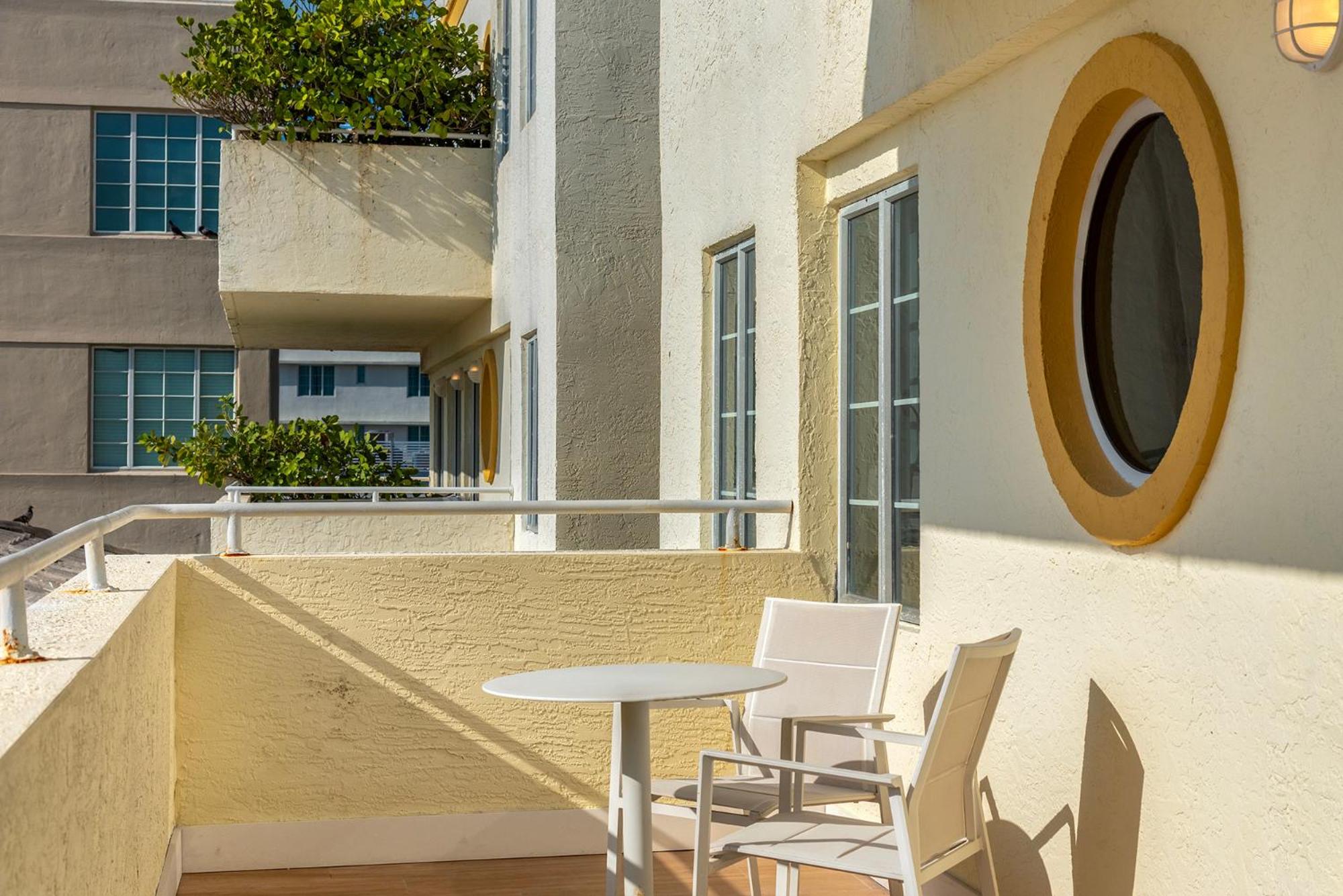 Balcony Oceanview - Photo 3