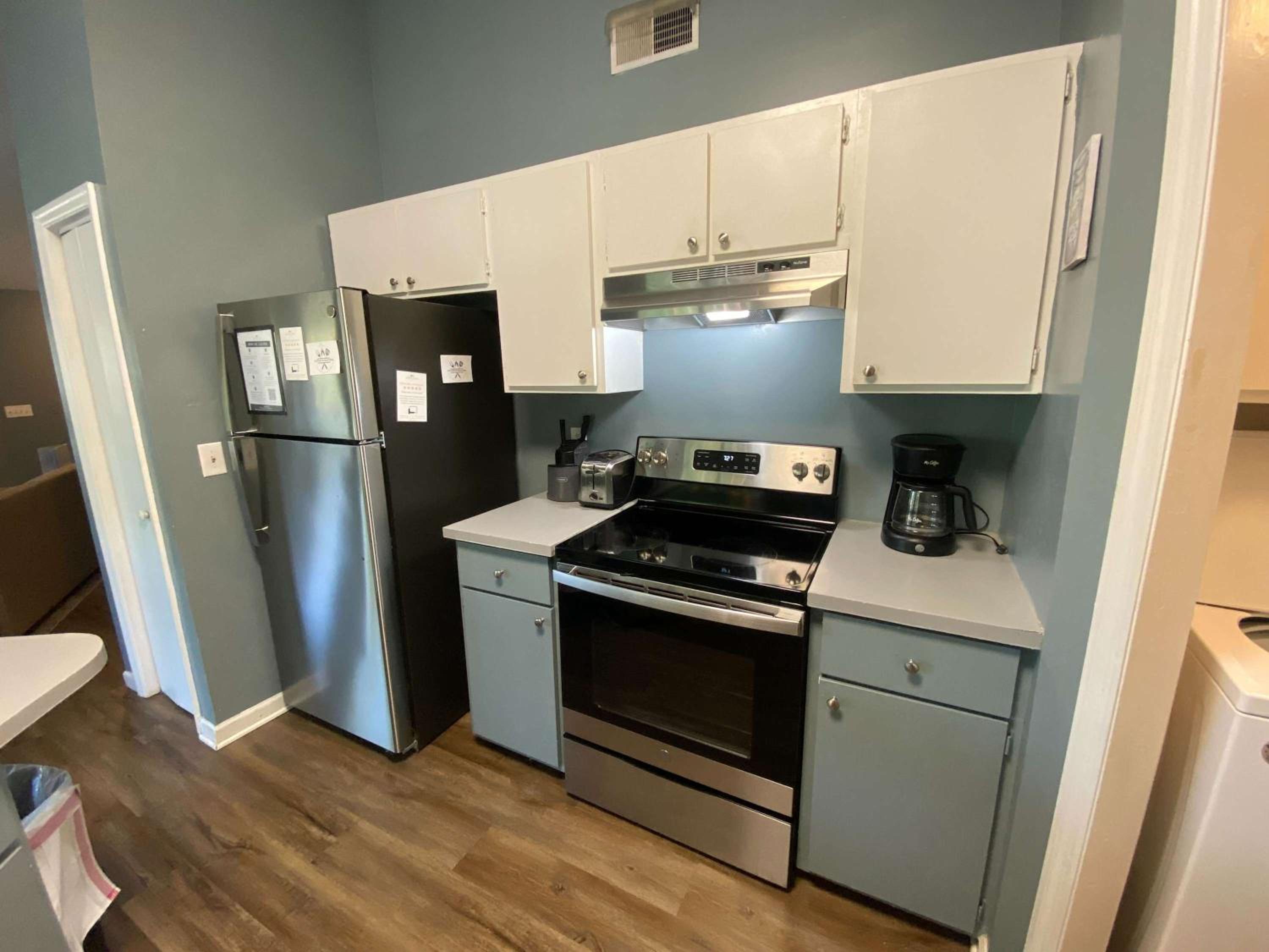 Family Room - Photo 40