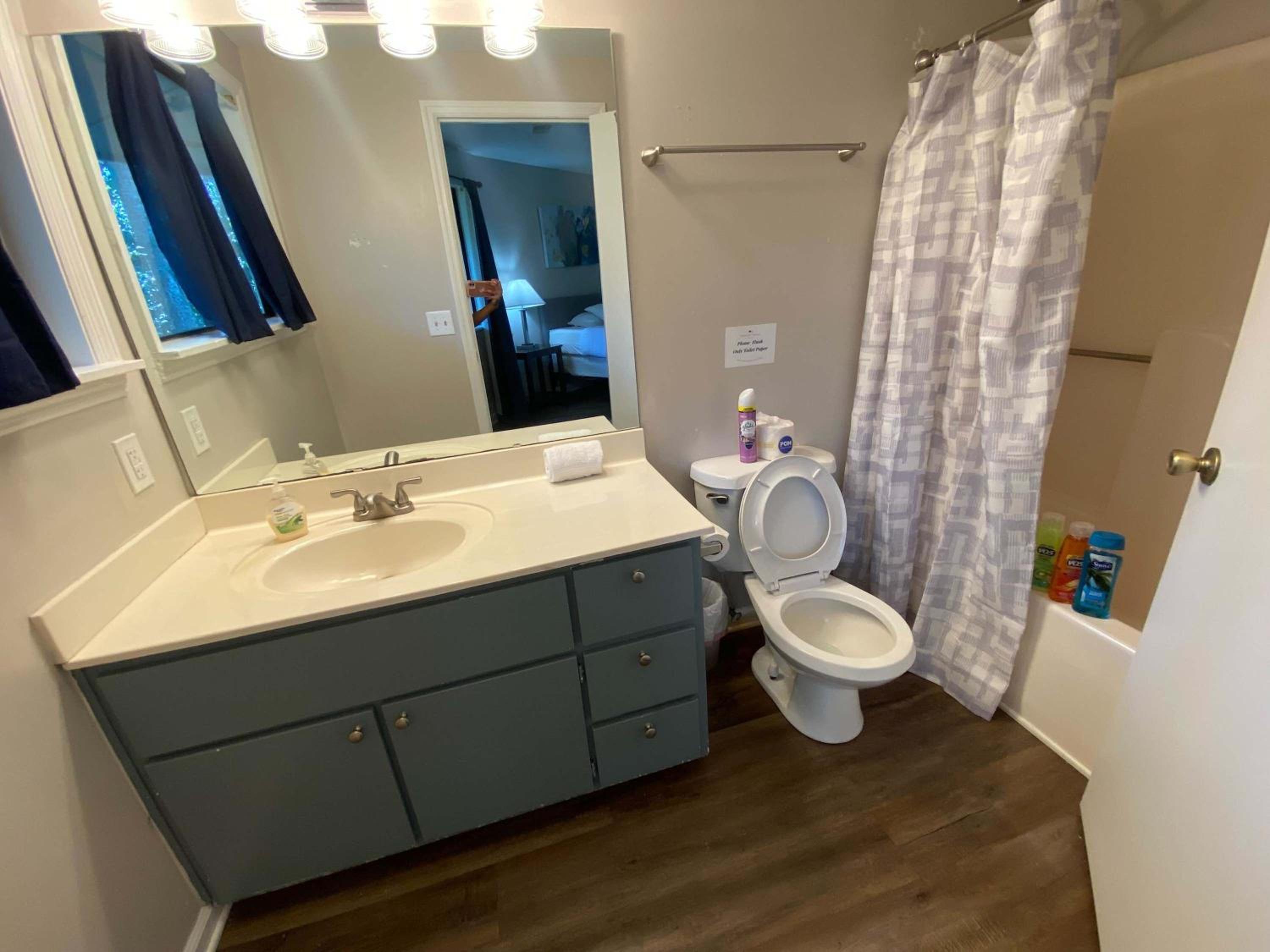 Family Room - Photo 63