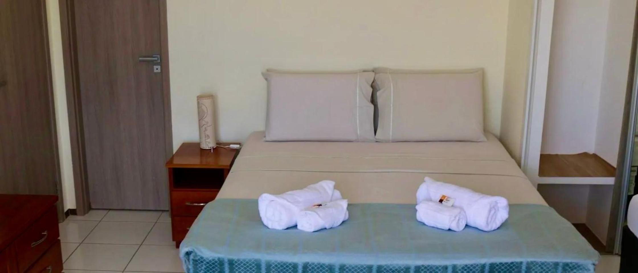 Double Room - Photo 2