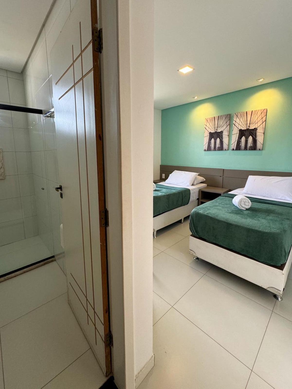 Twin Room With Private Bathroom photo 2